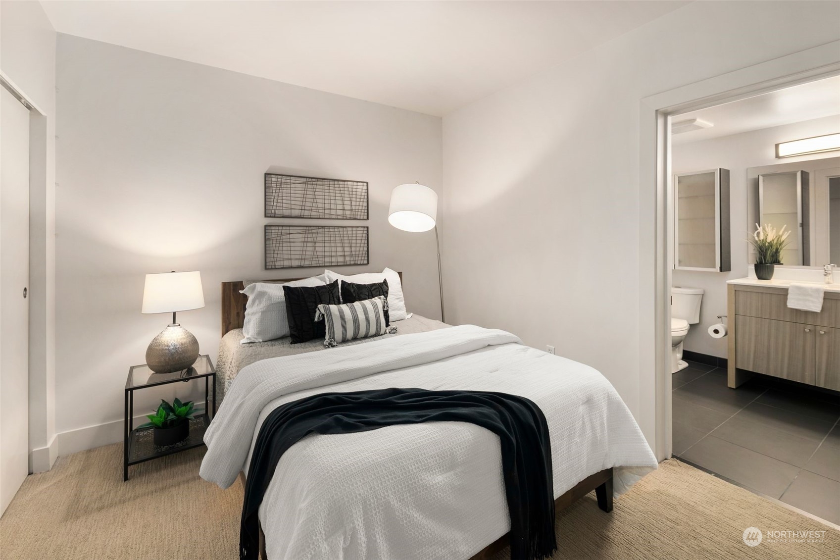 530 Broadway E #208