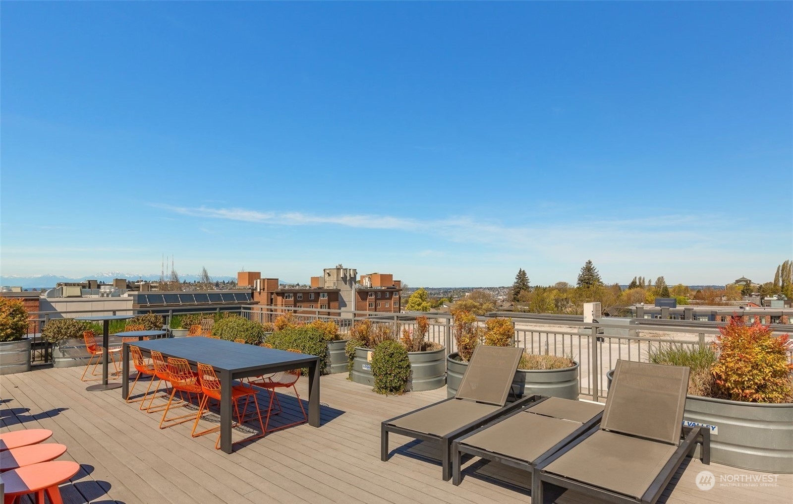 530 Broadway E #208