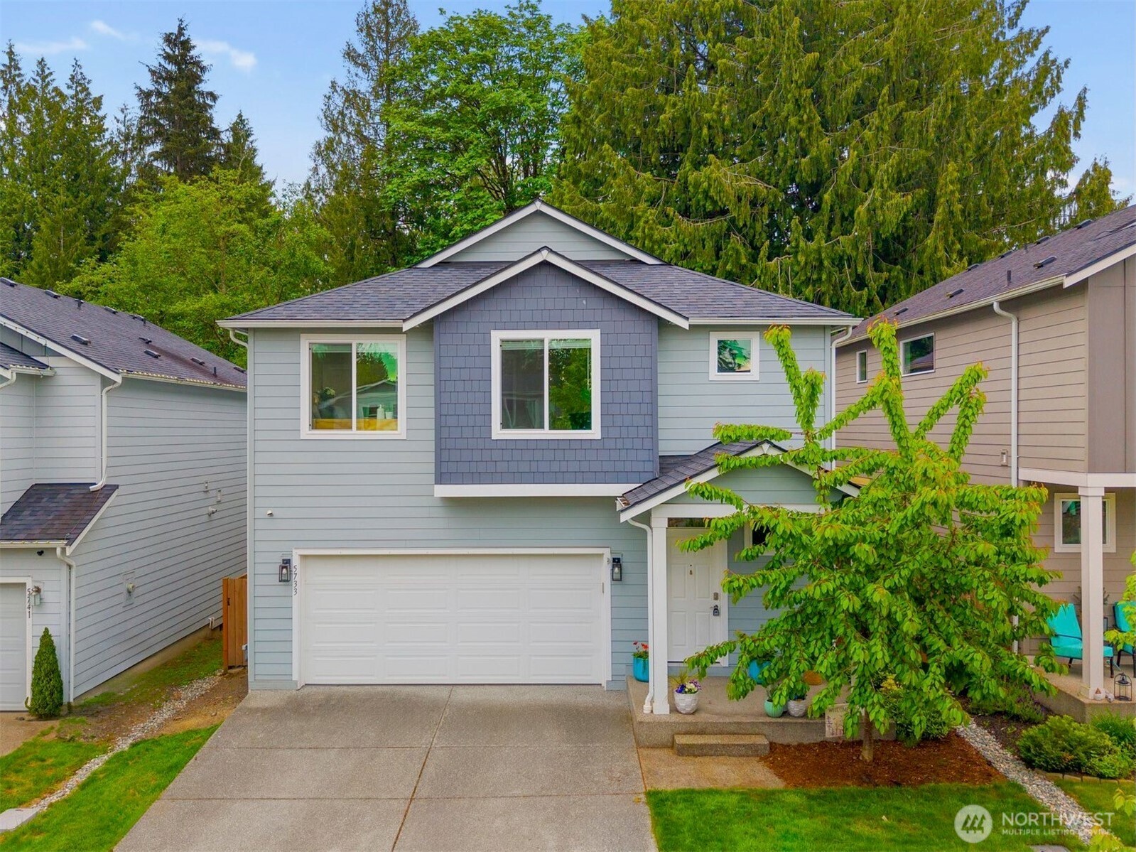 5733 88th Avenue NE