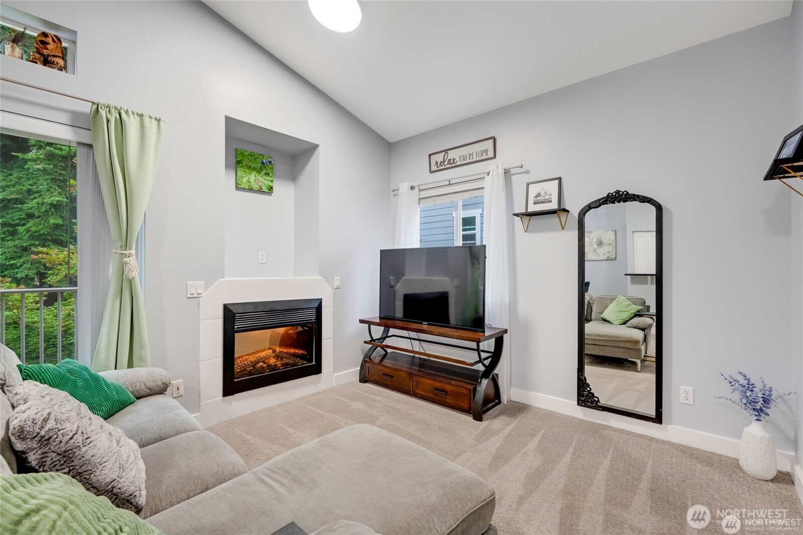 5809 Highway Place Unit: B304