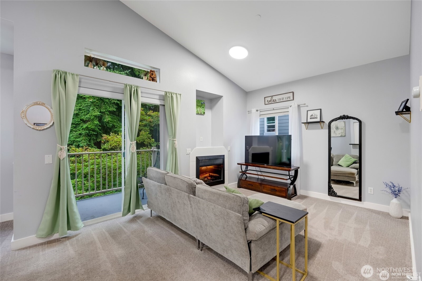 5809 Highway Place Unit: B304