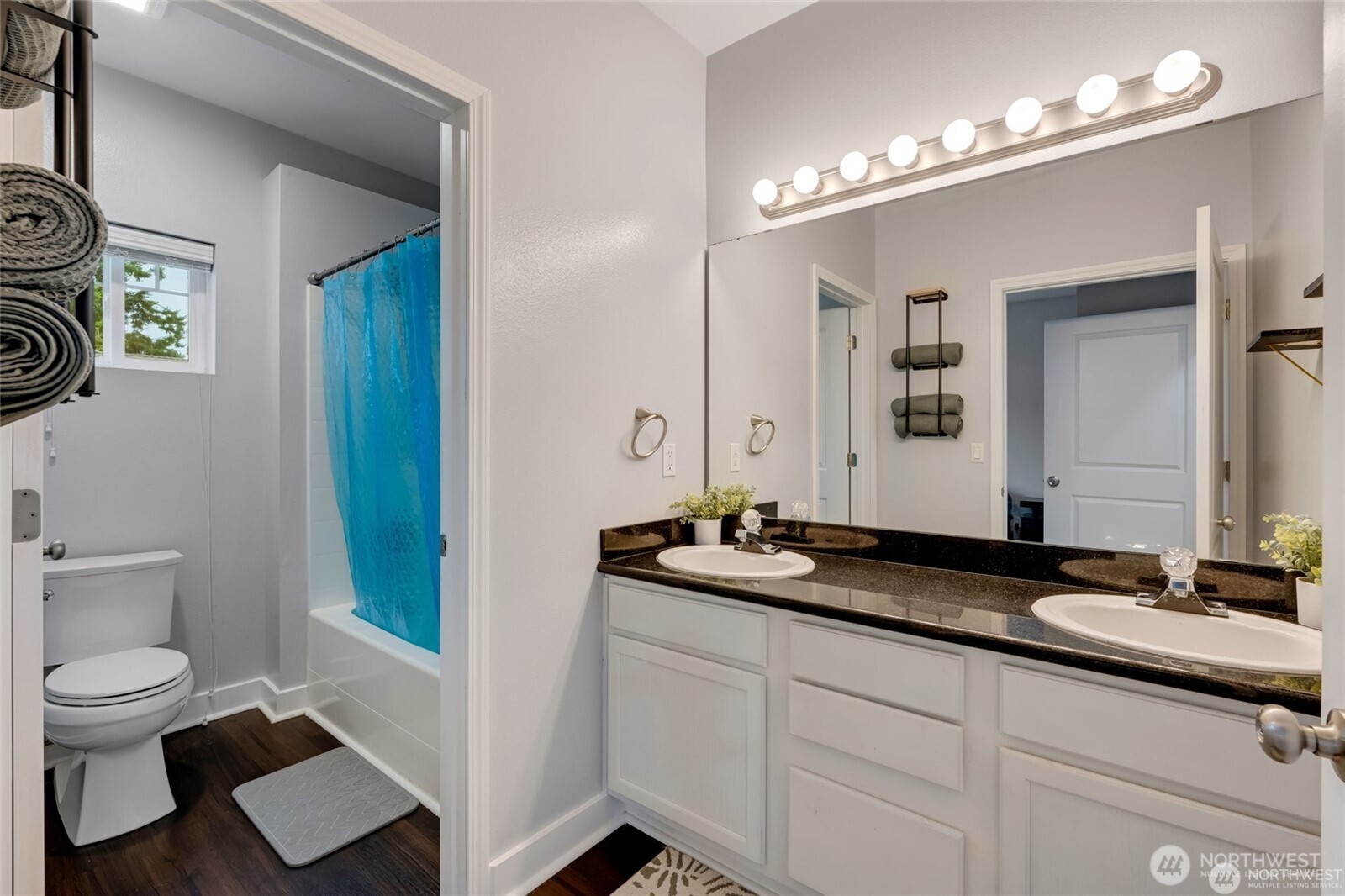 5809 Highway Place Unit: B304