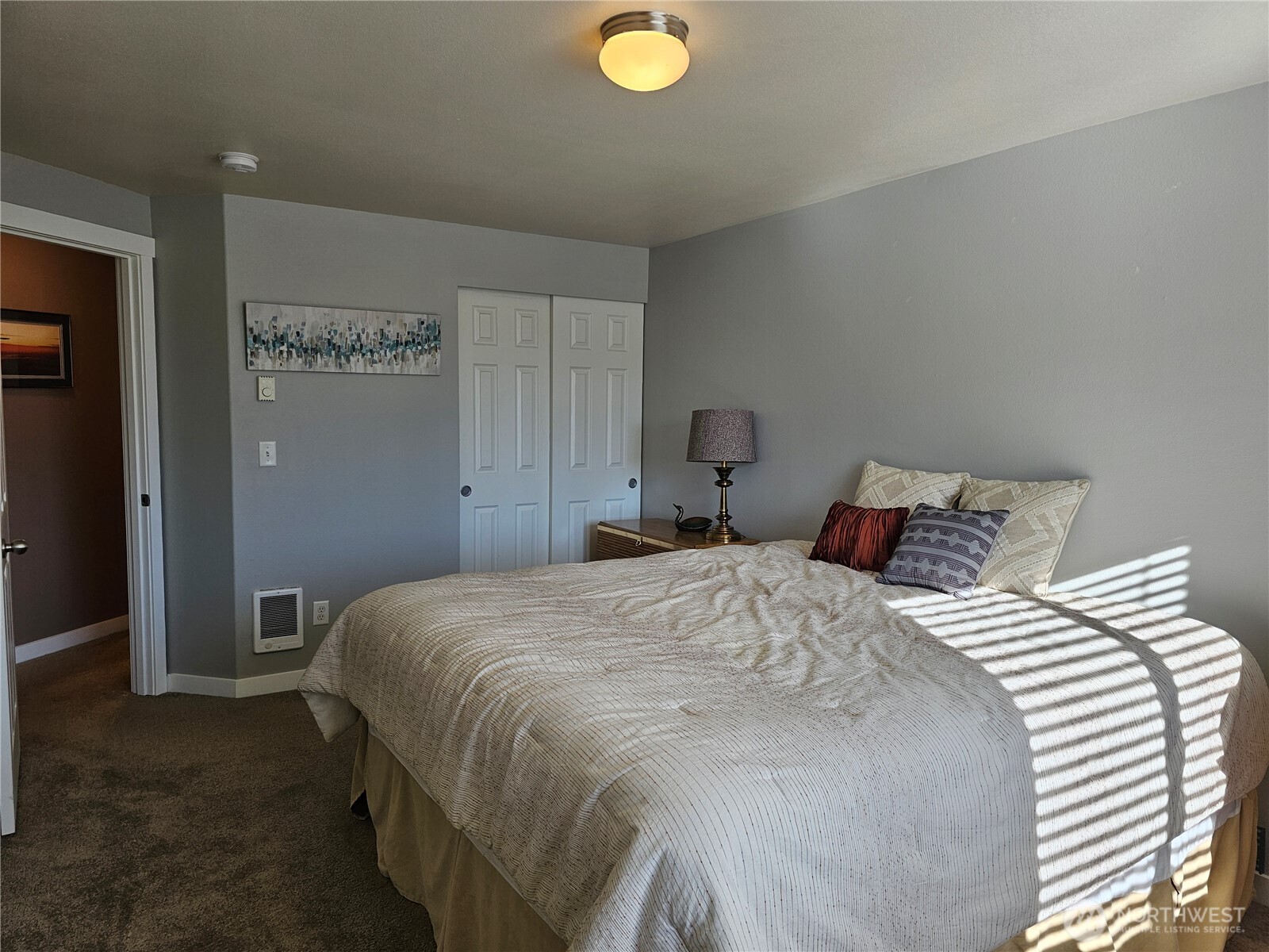 7218 39th Place NE