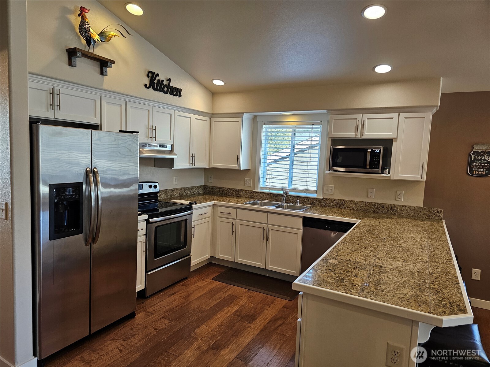 7218 39th Place NE