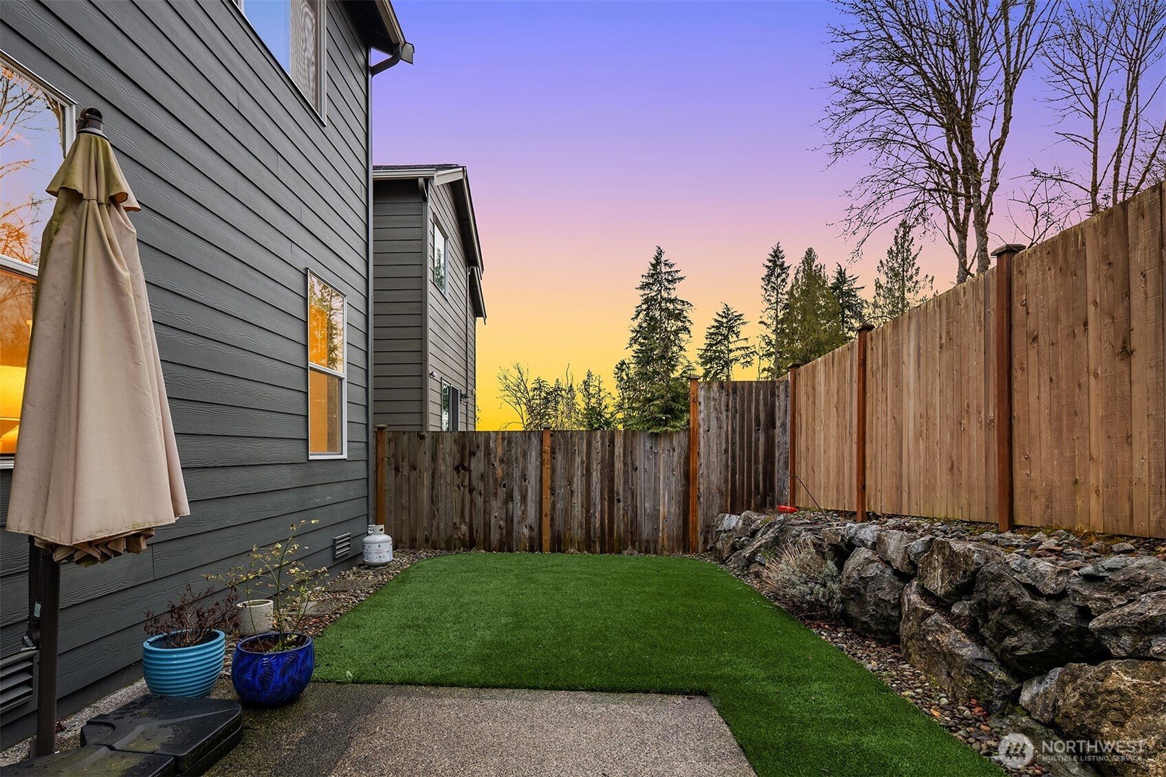 10715 32nd Street NE