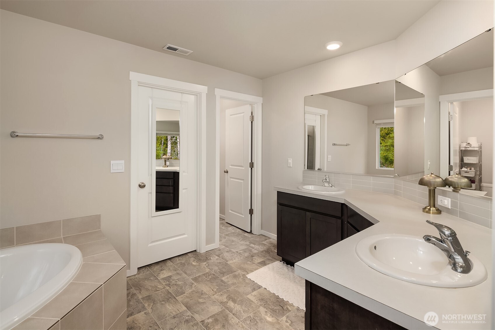 10715 32nd Street NE