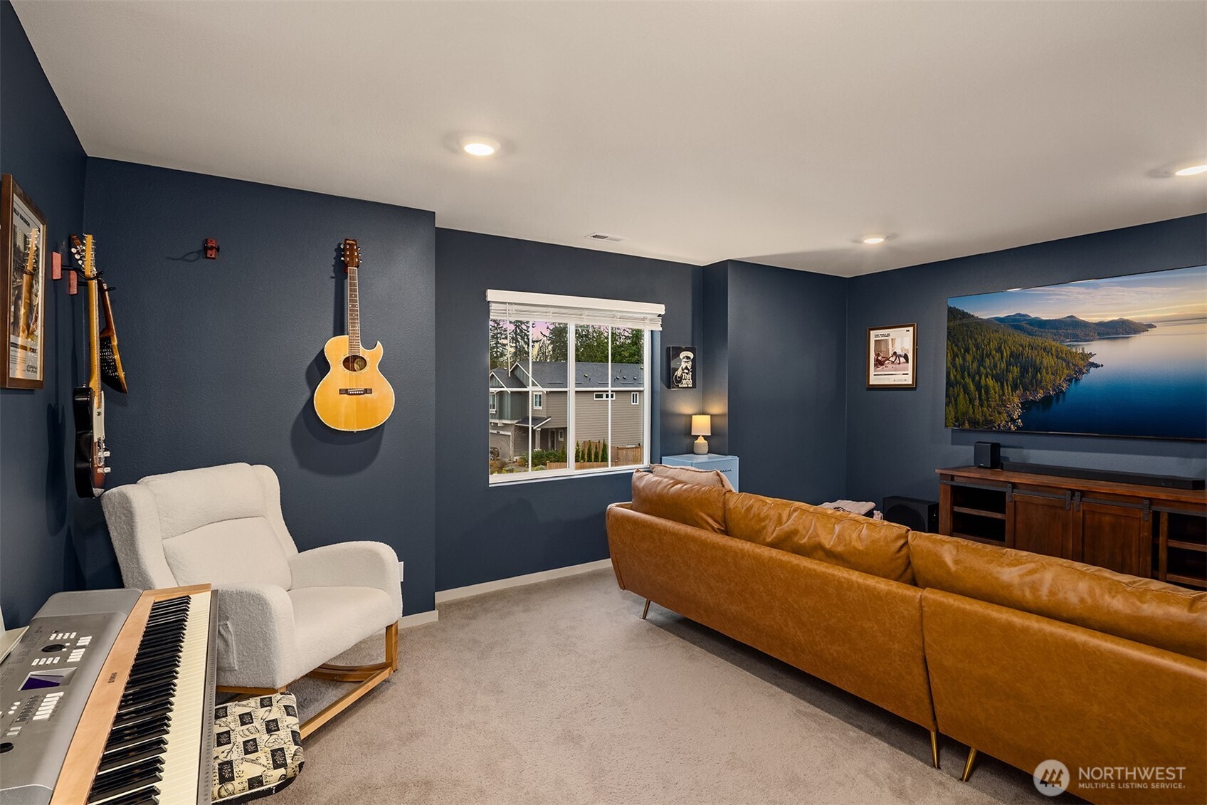 10715 32nd Street NE