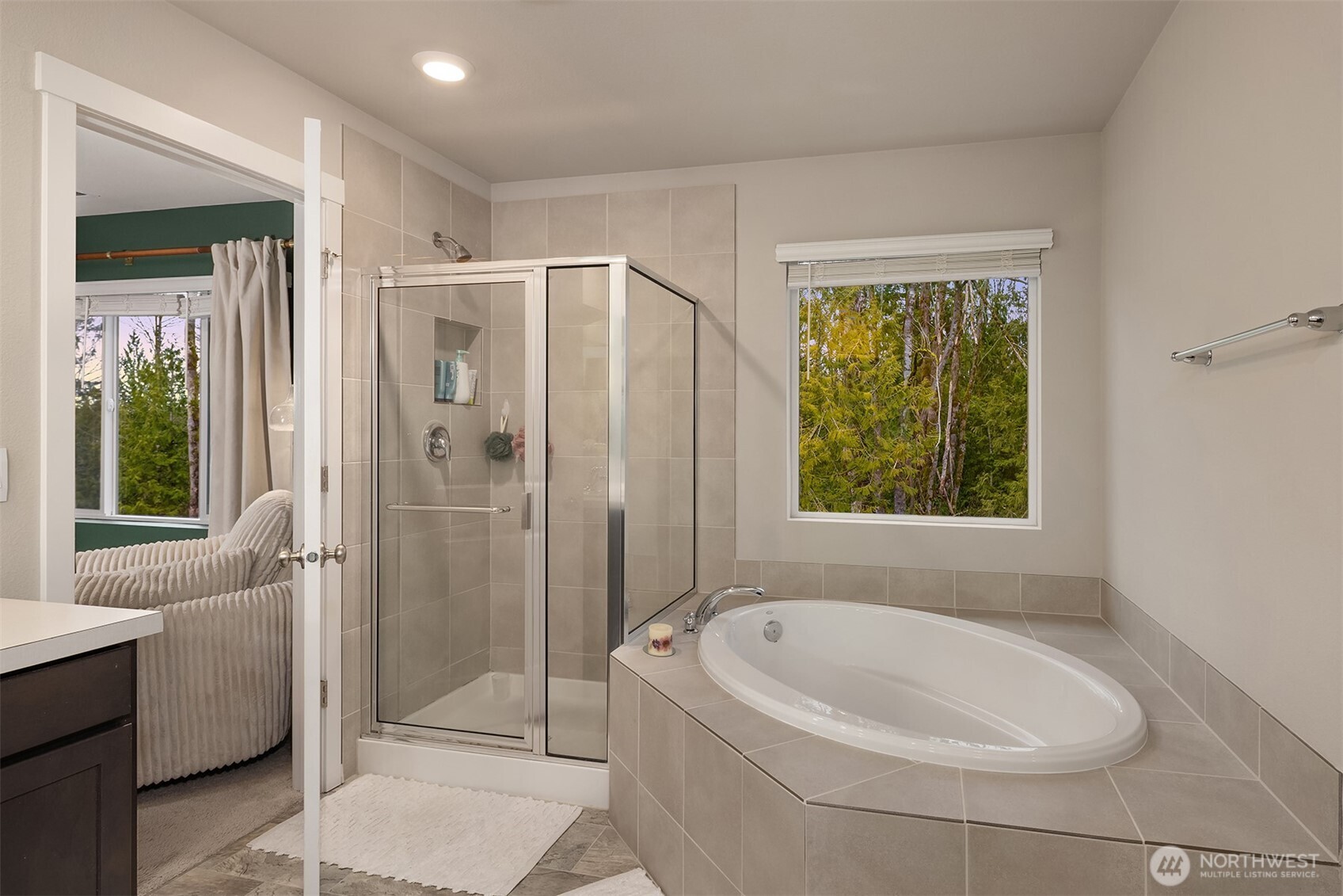 10715 32nd Street NE