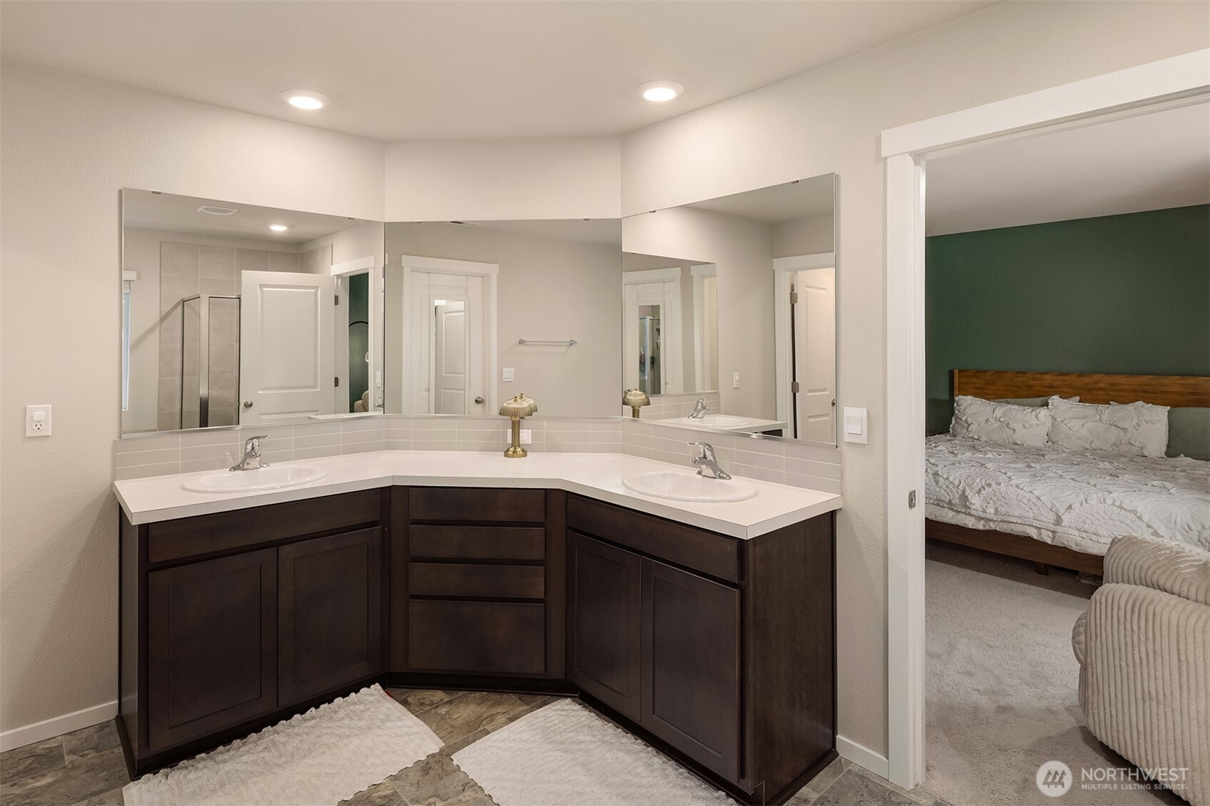 10715 32nd Street NE