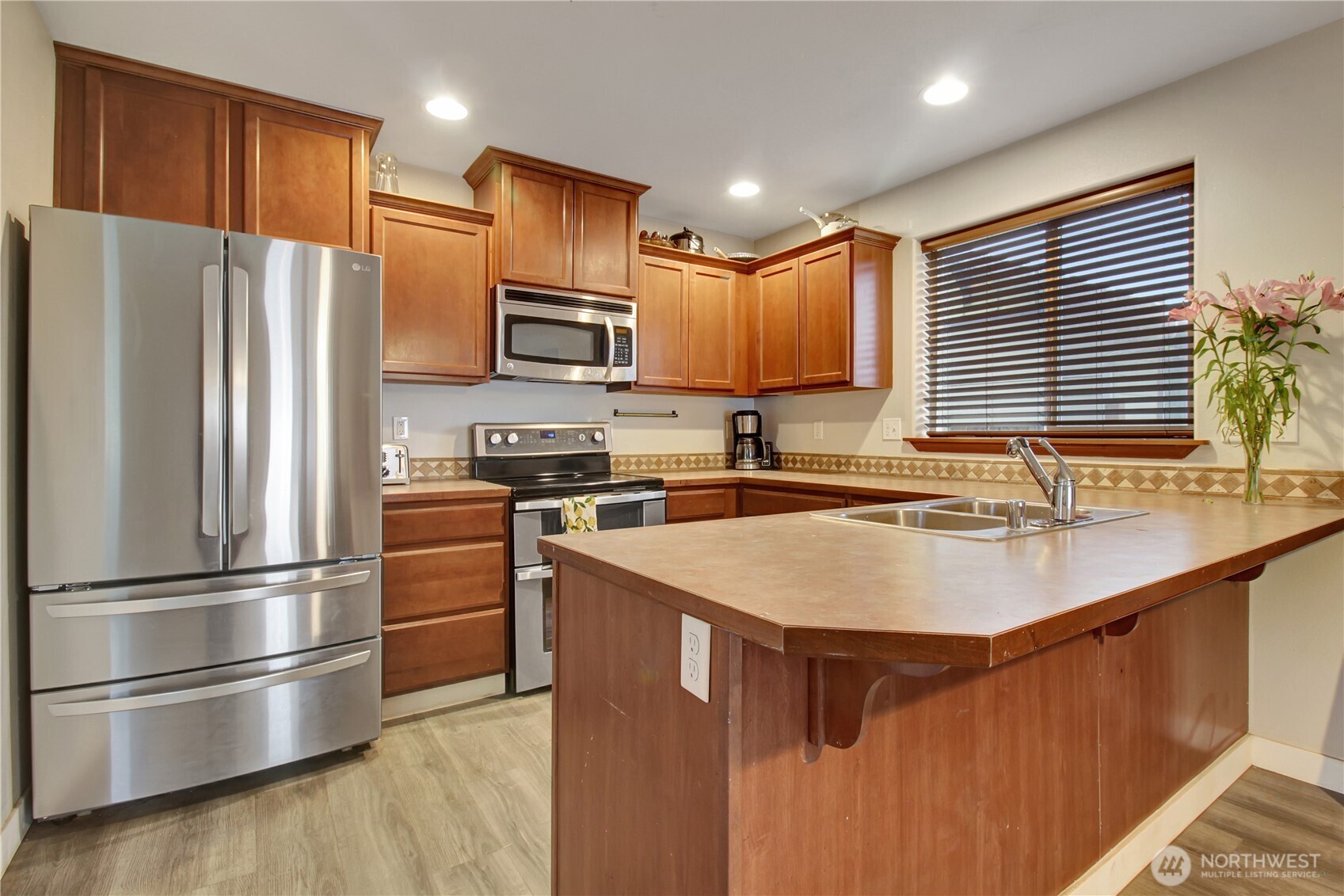 318 E Highland Drive