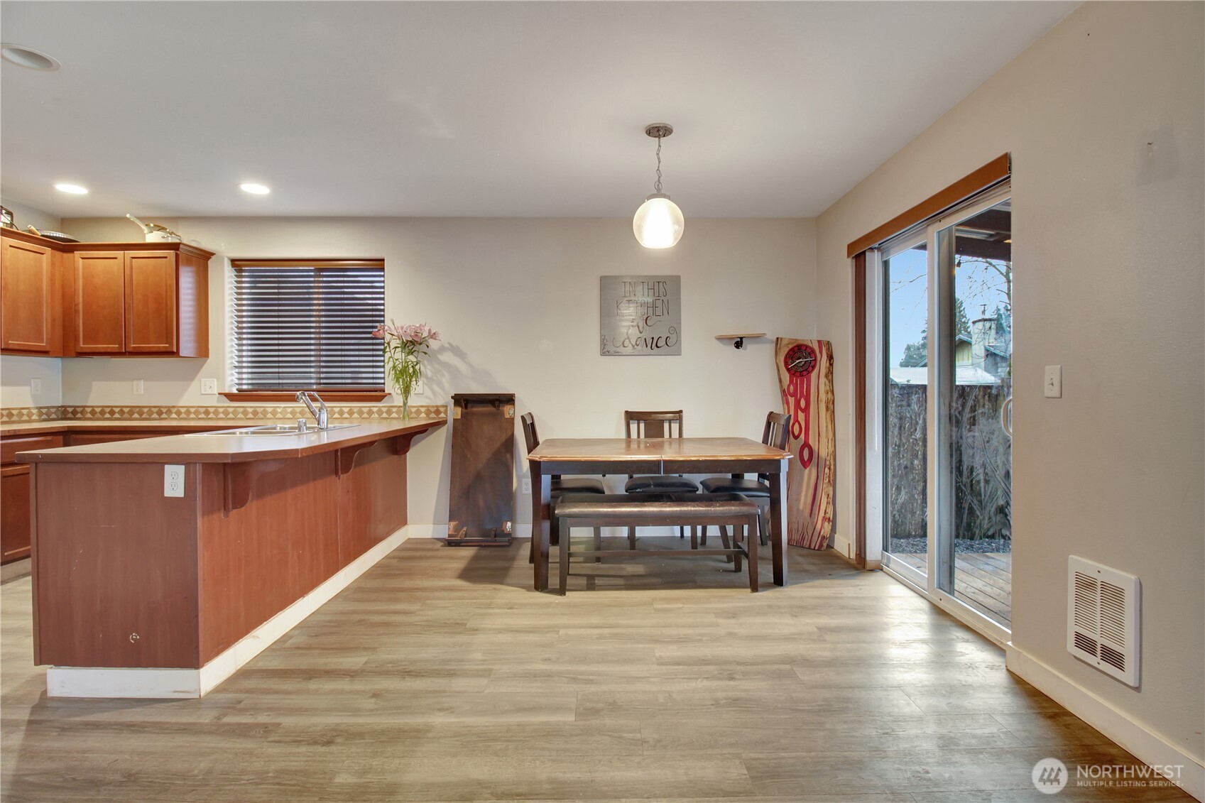 318 E Highland Drive