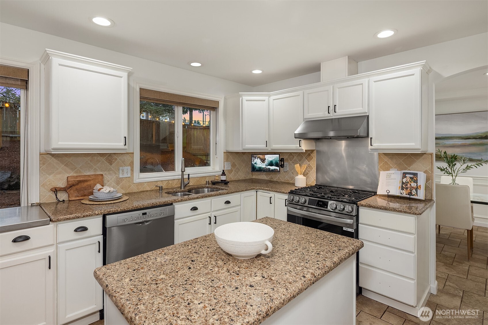 3131 82nd Drive NE