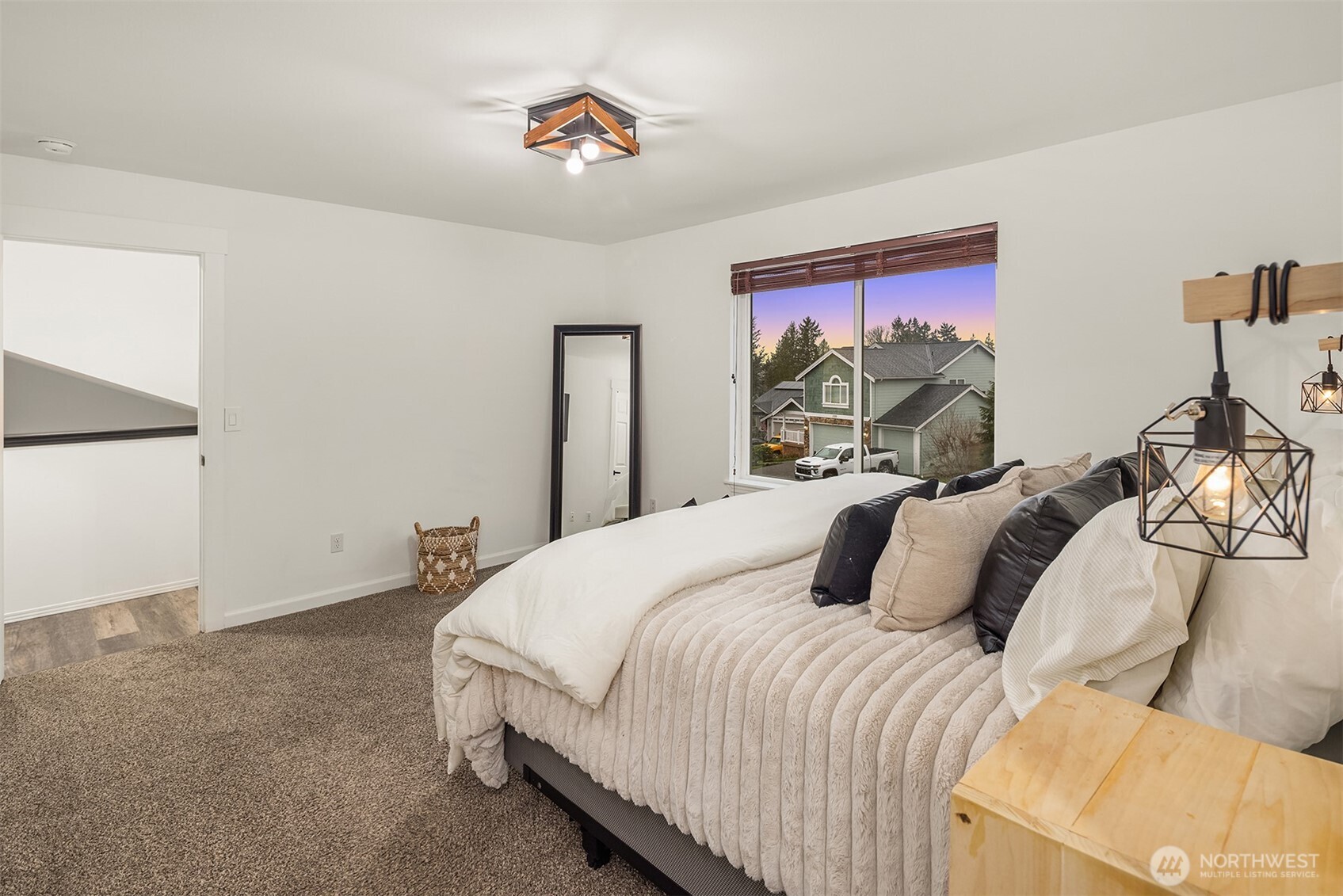 3131 82nd Drive NE