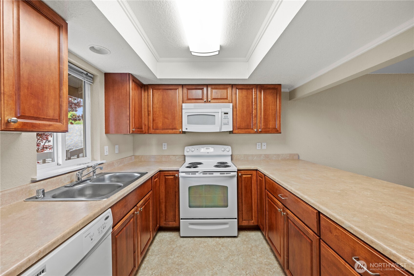 1523 Sunset Place