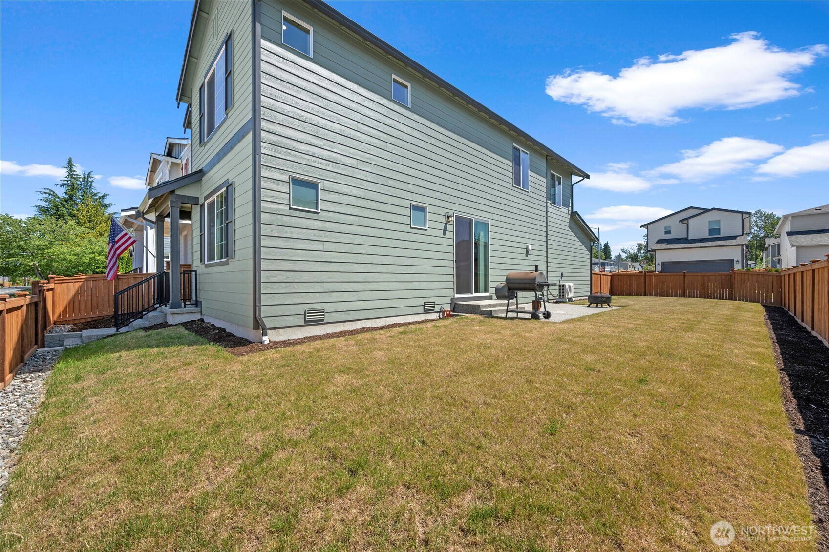 5215 87th Avenue NE