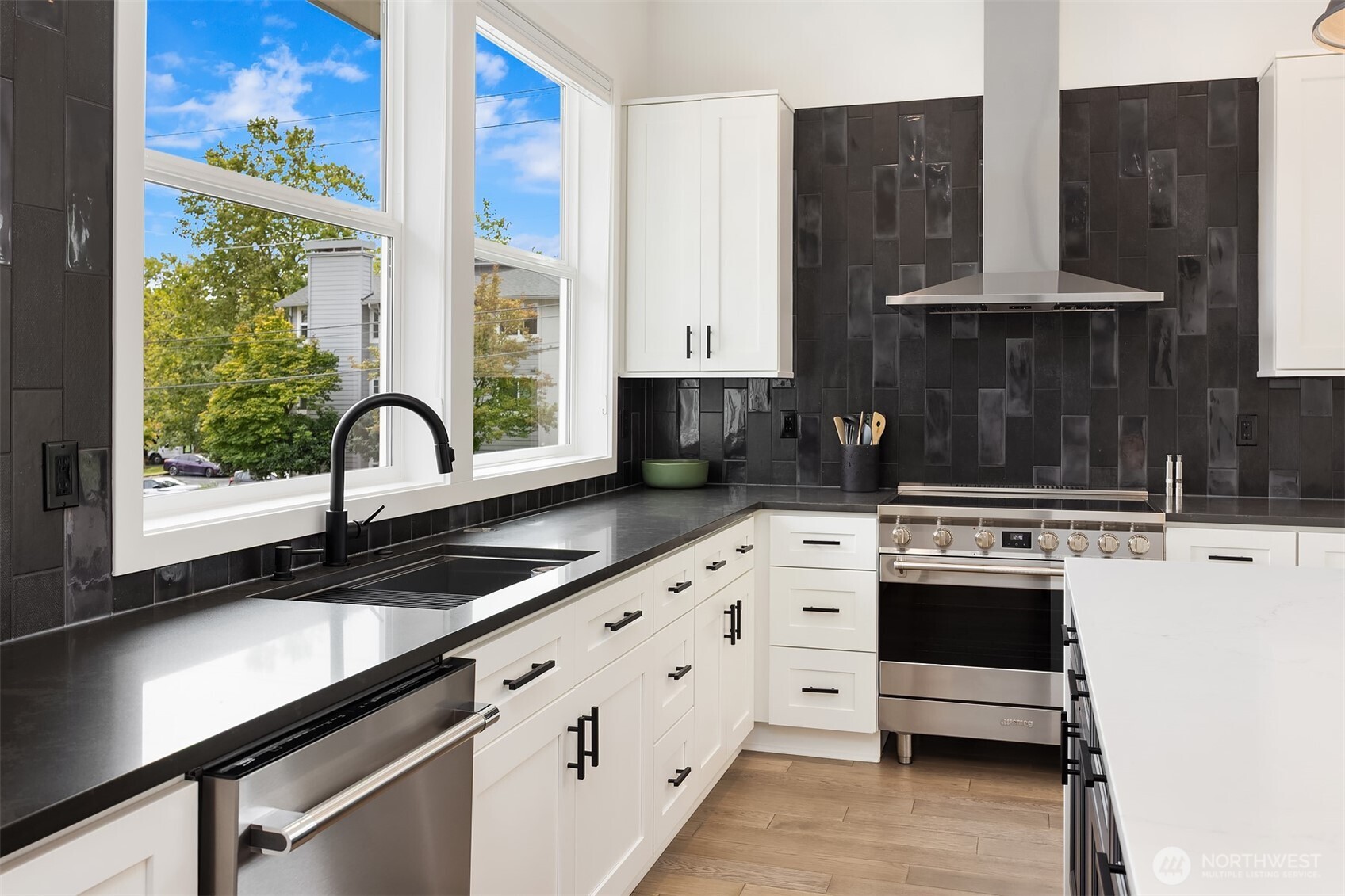 6712 NE 185th Street Unit: 1