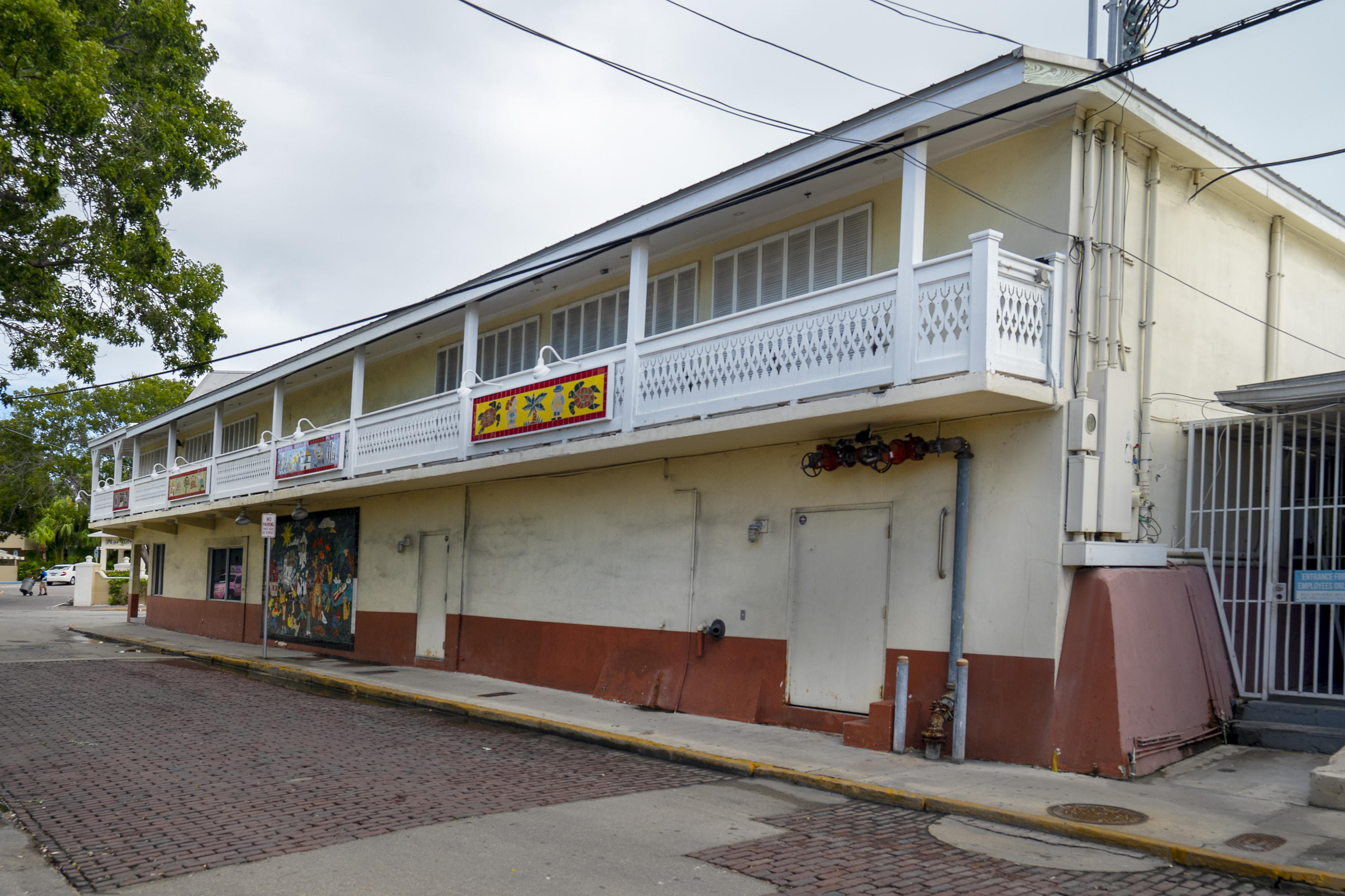 12 Duval Street