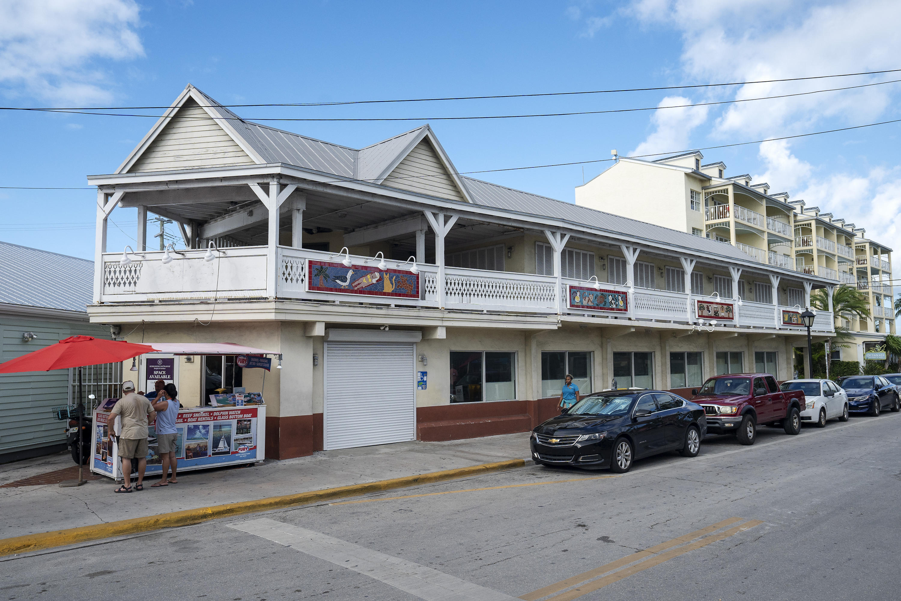 12 Duval Street