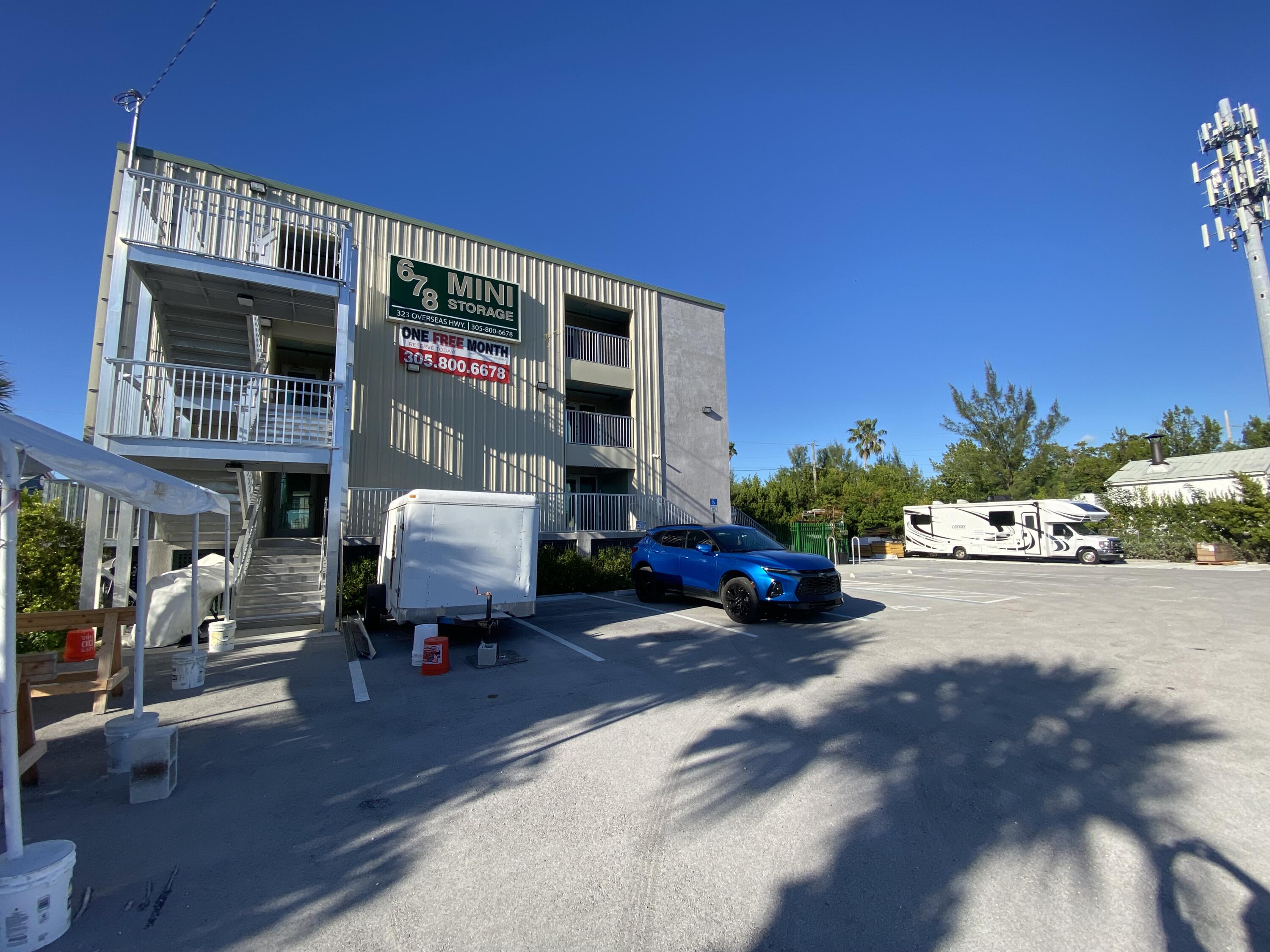 323 Overseas Highway