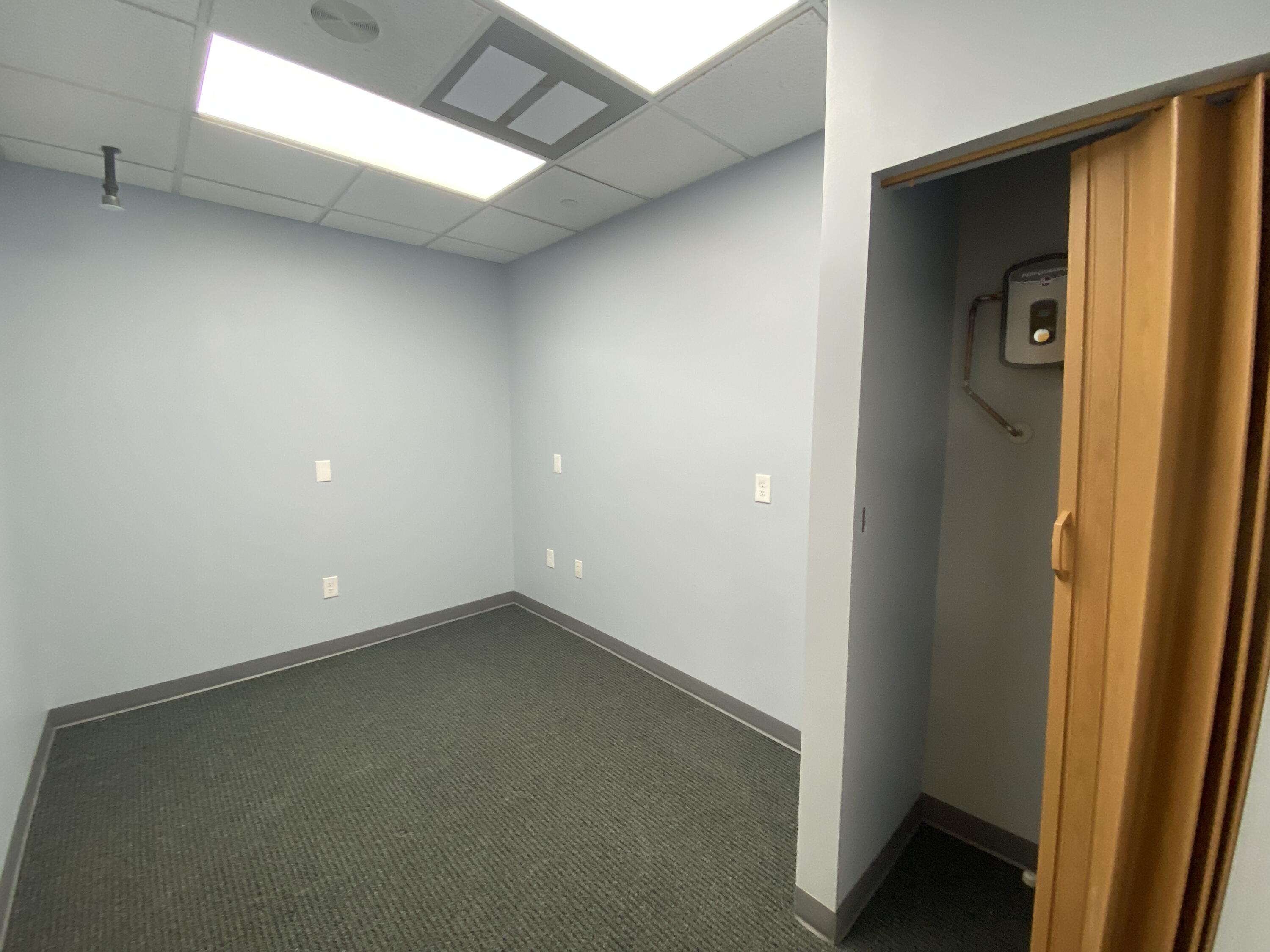 1010 Kennedy Drive 307