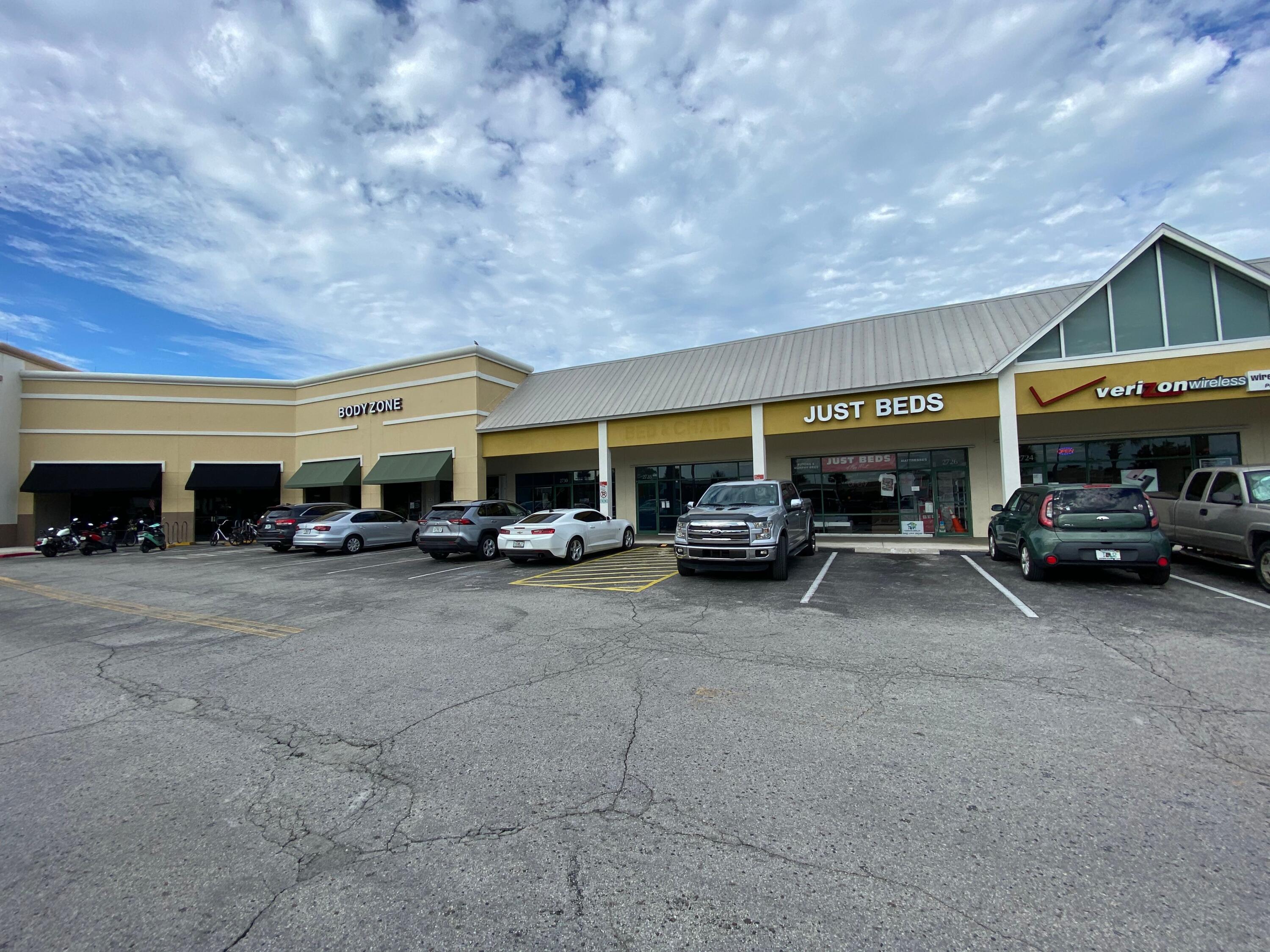 2730 N Roosevelt Boulevard