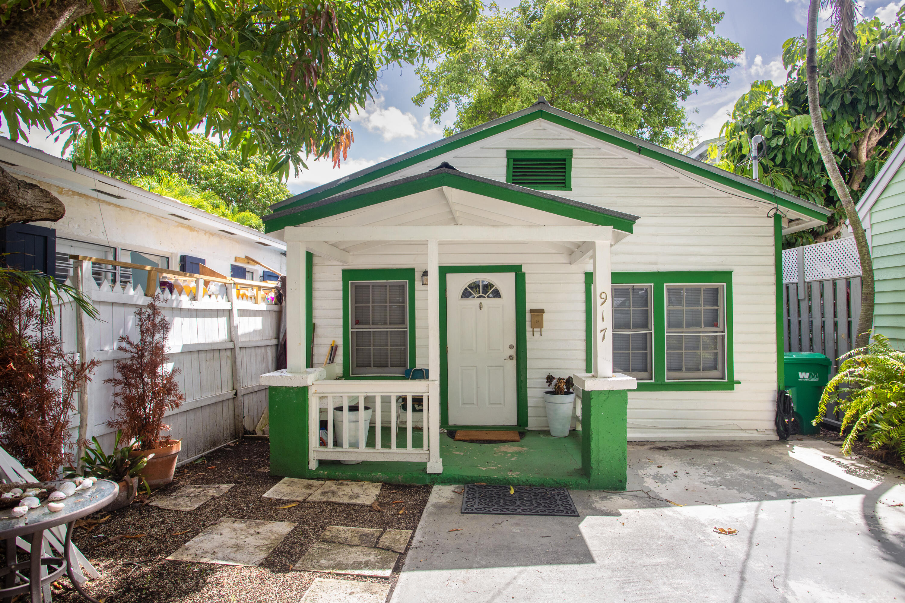 917 Center Street