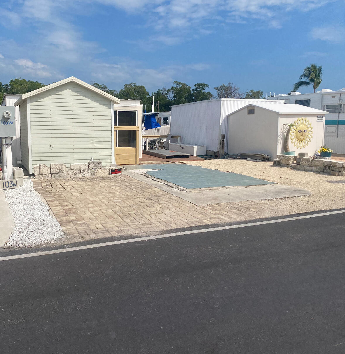 6099 Overseas Highway 105W