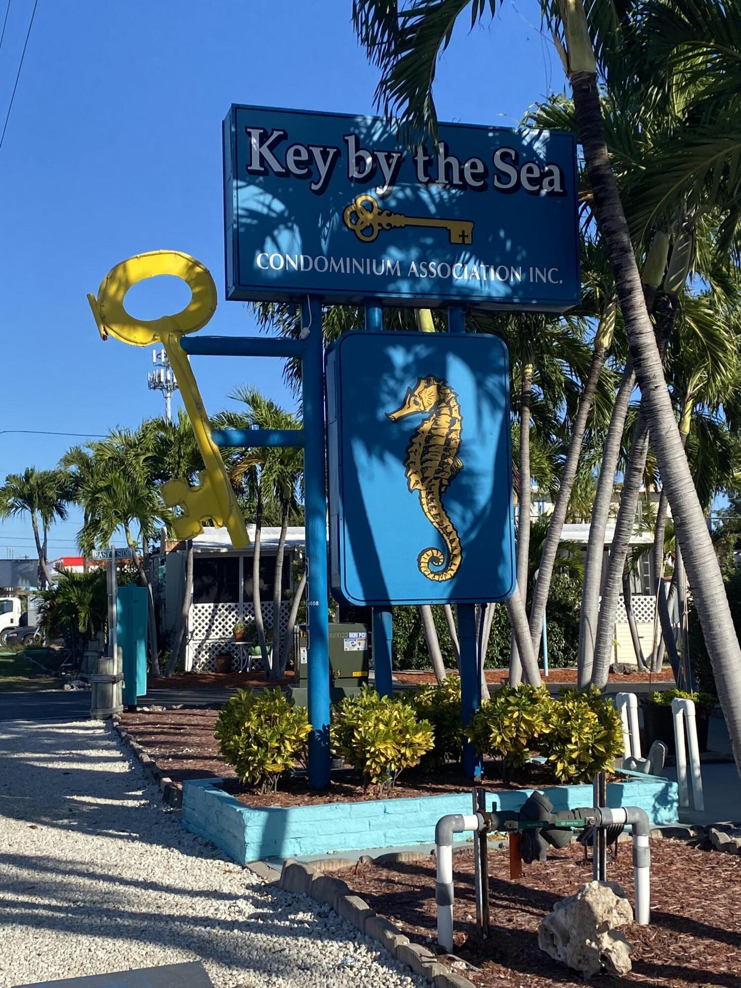 6099 Overseas Highway 105W