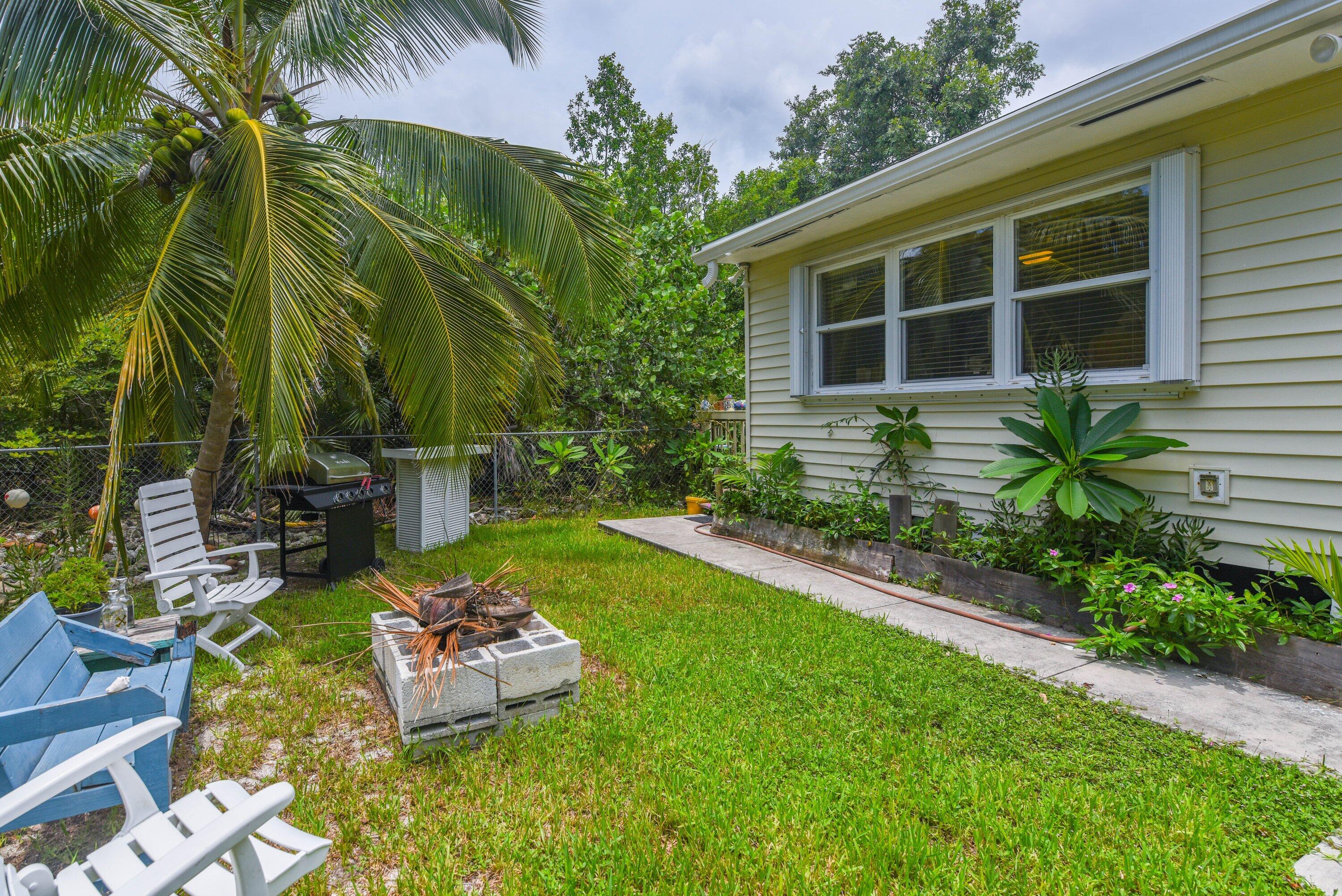 29146 Hibiscus Lane
