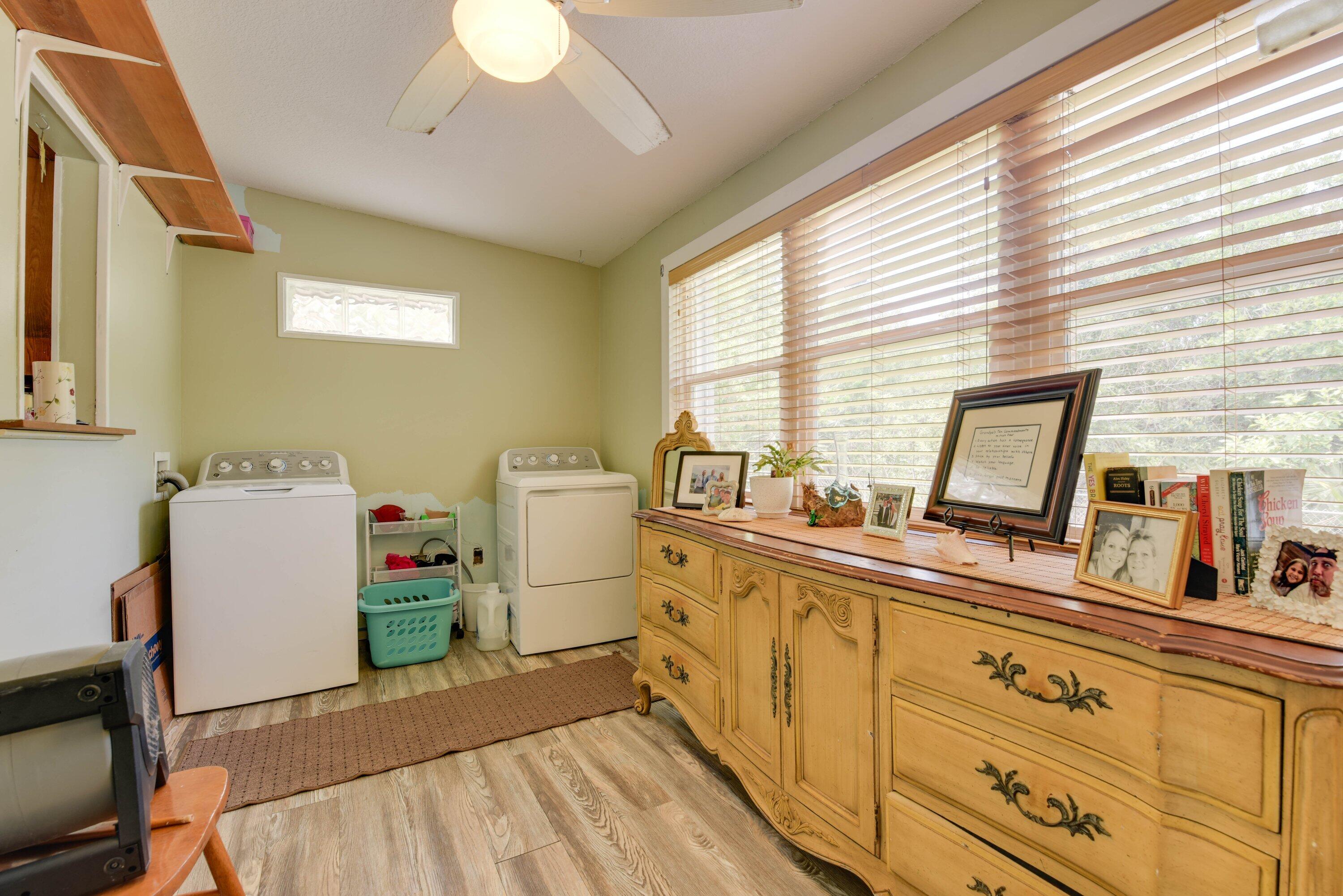 29146 Hibiscus Lane