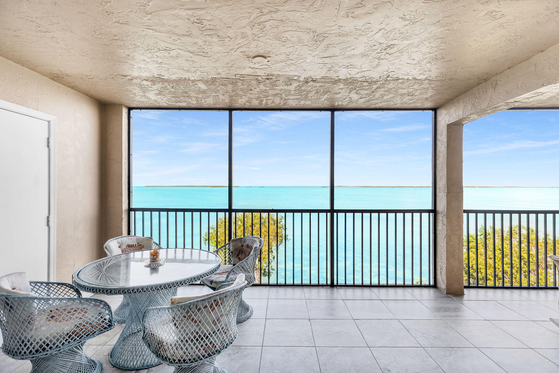 96000 Overseas Highway X43