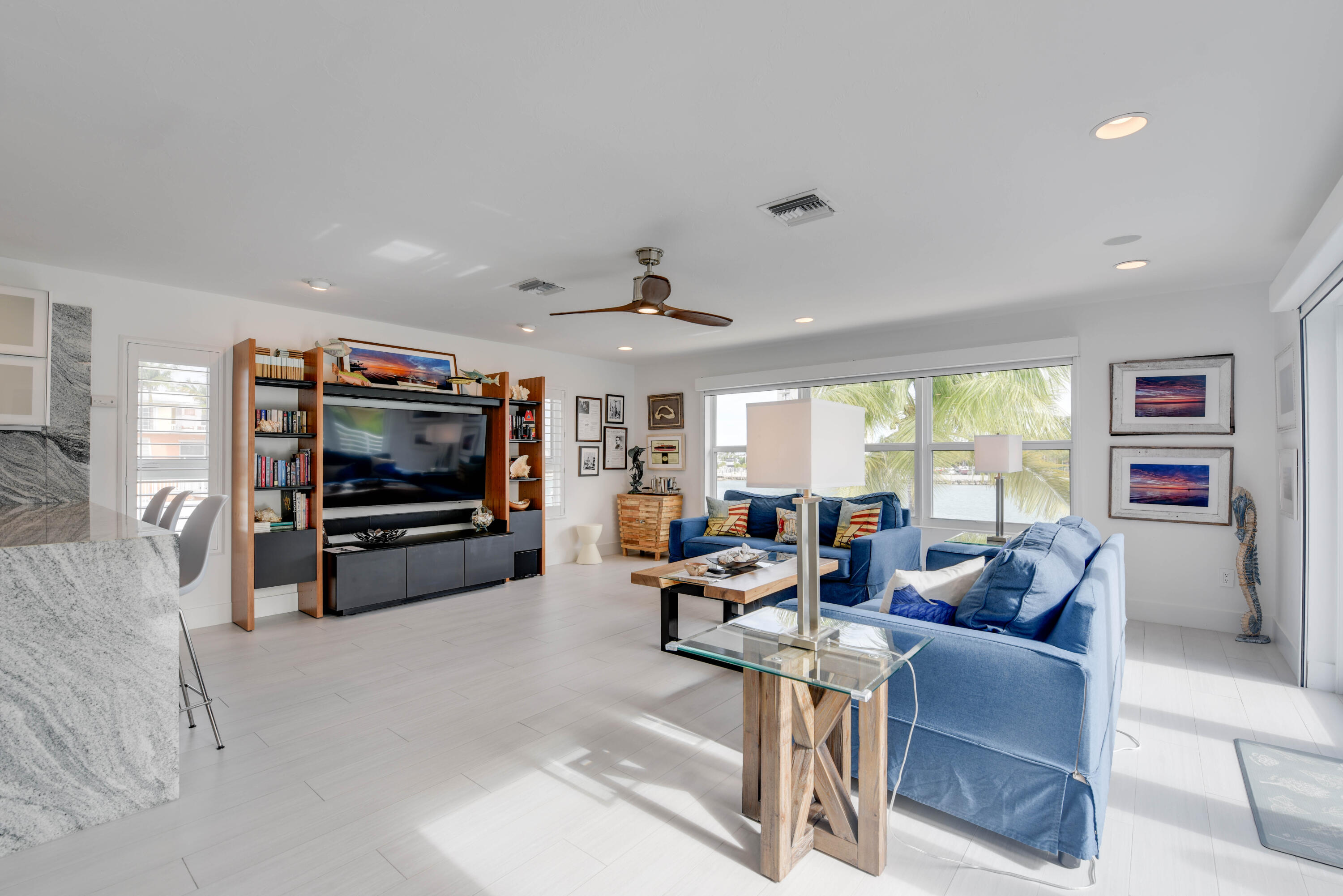 100 1st Street