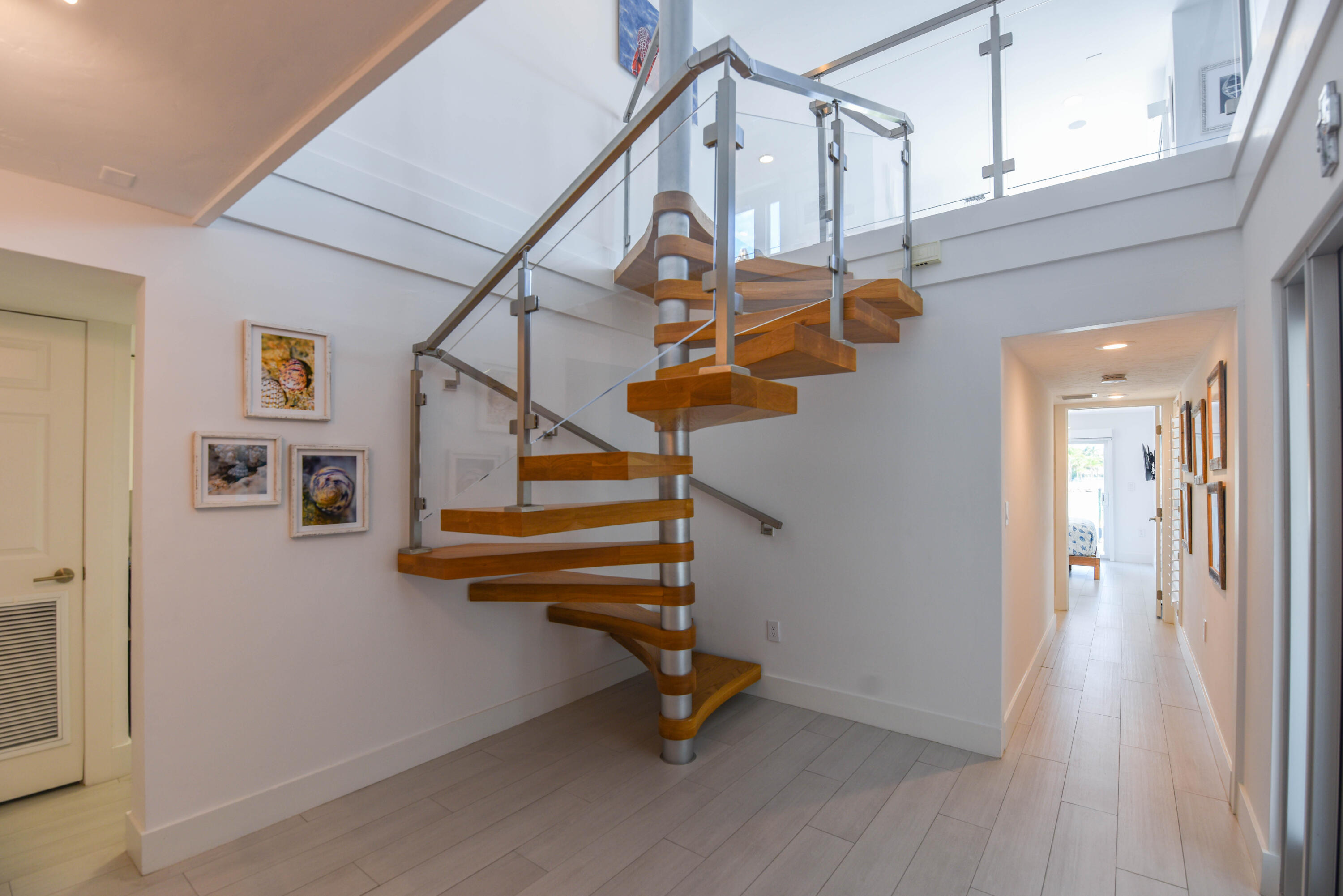 100 1st Street