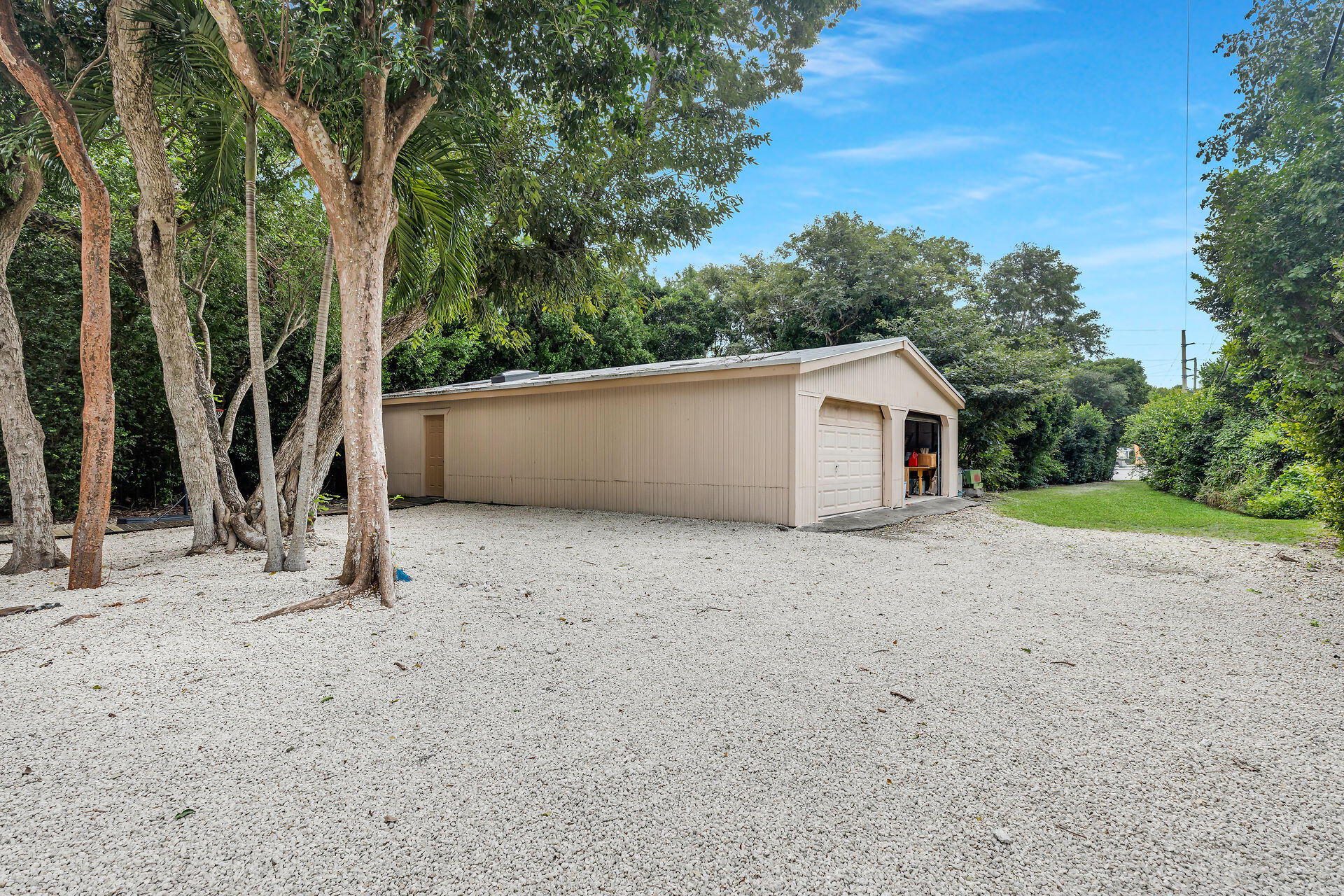 80450 Overseas Highway 107