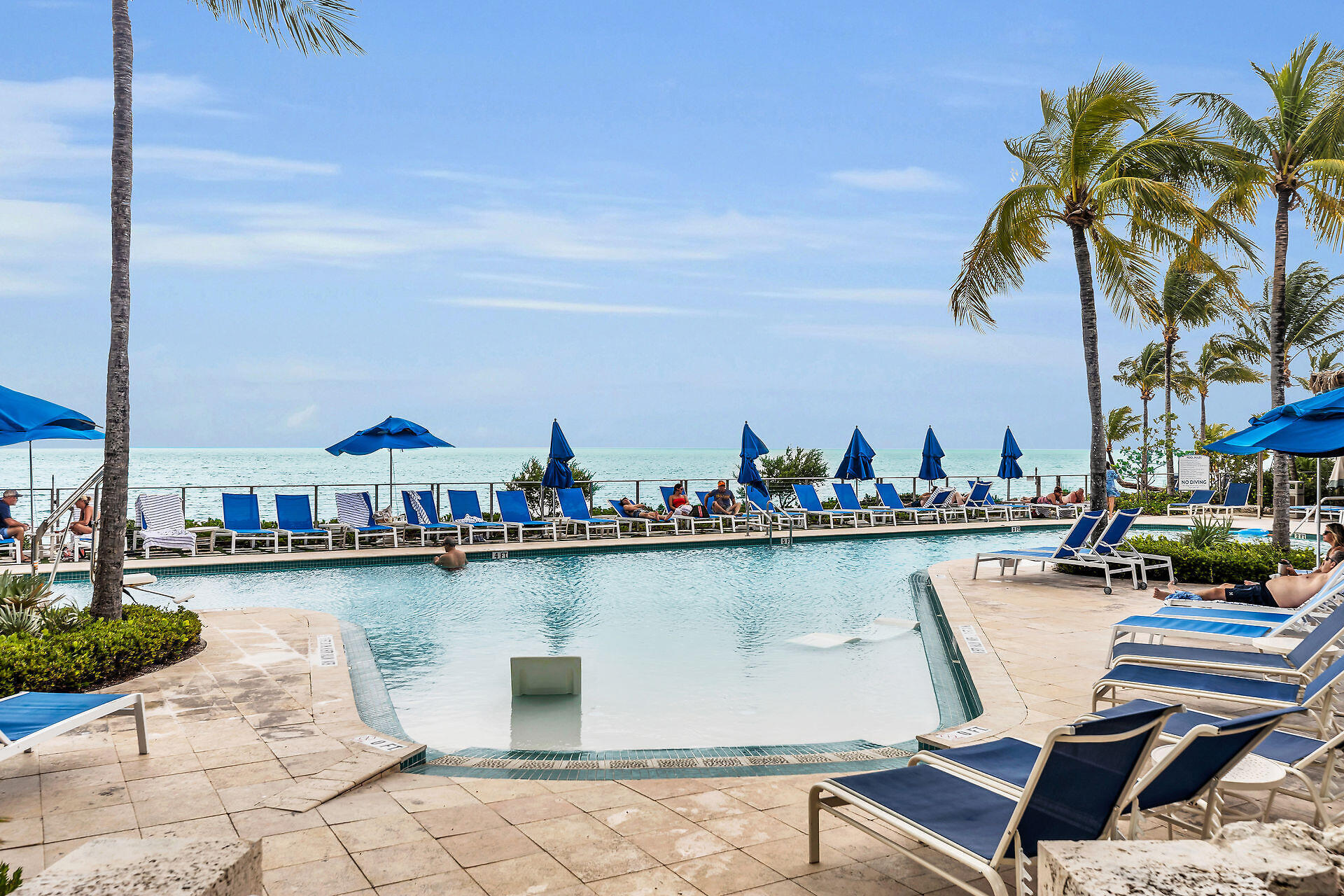 81801 Overseas Highway 631