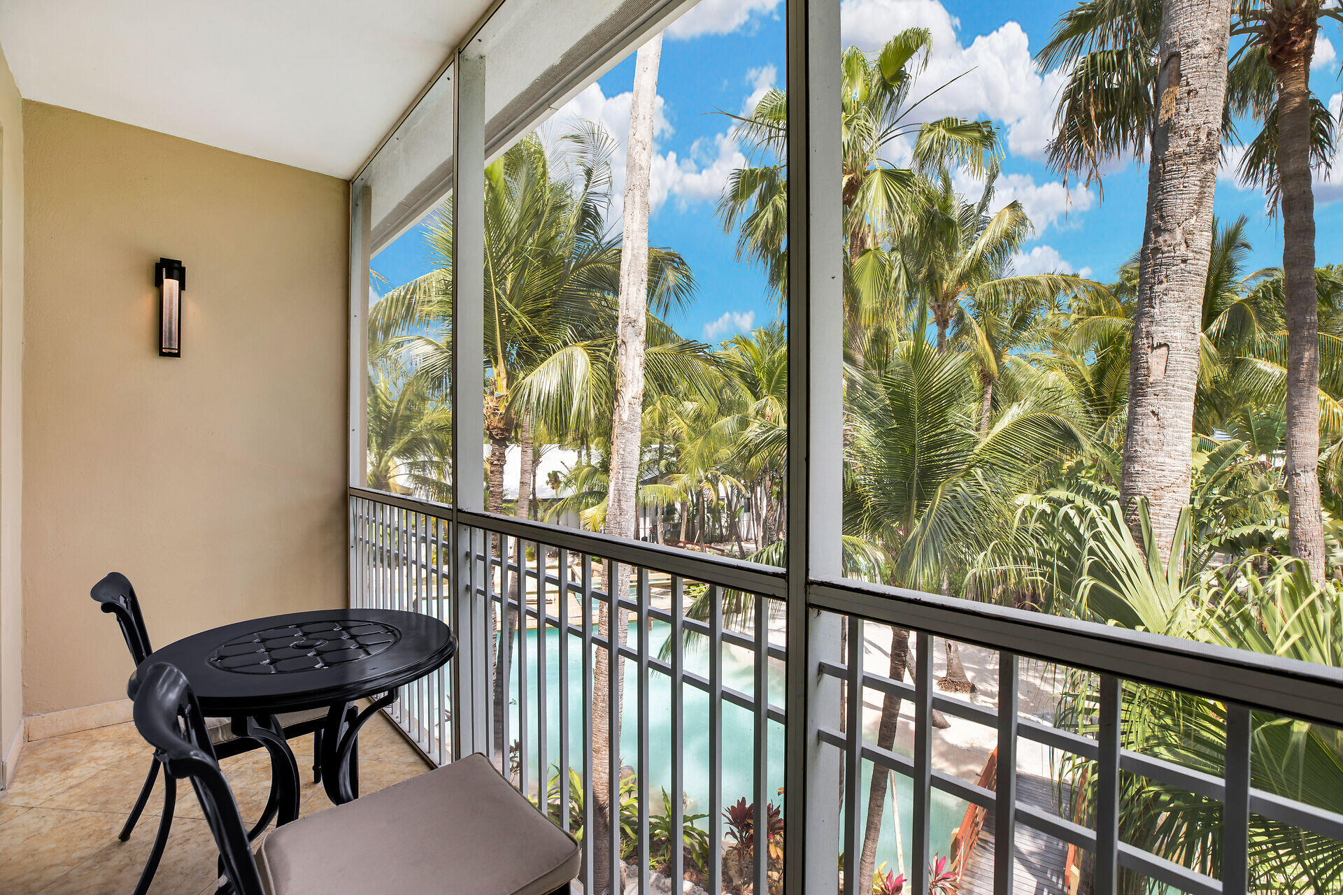 81801 Overseas Highway 631