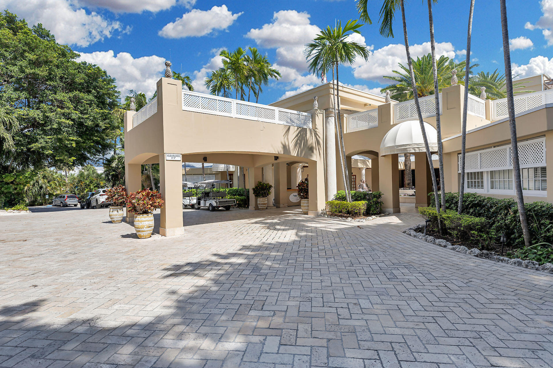 81801 Overseas Highway 631