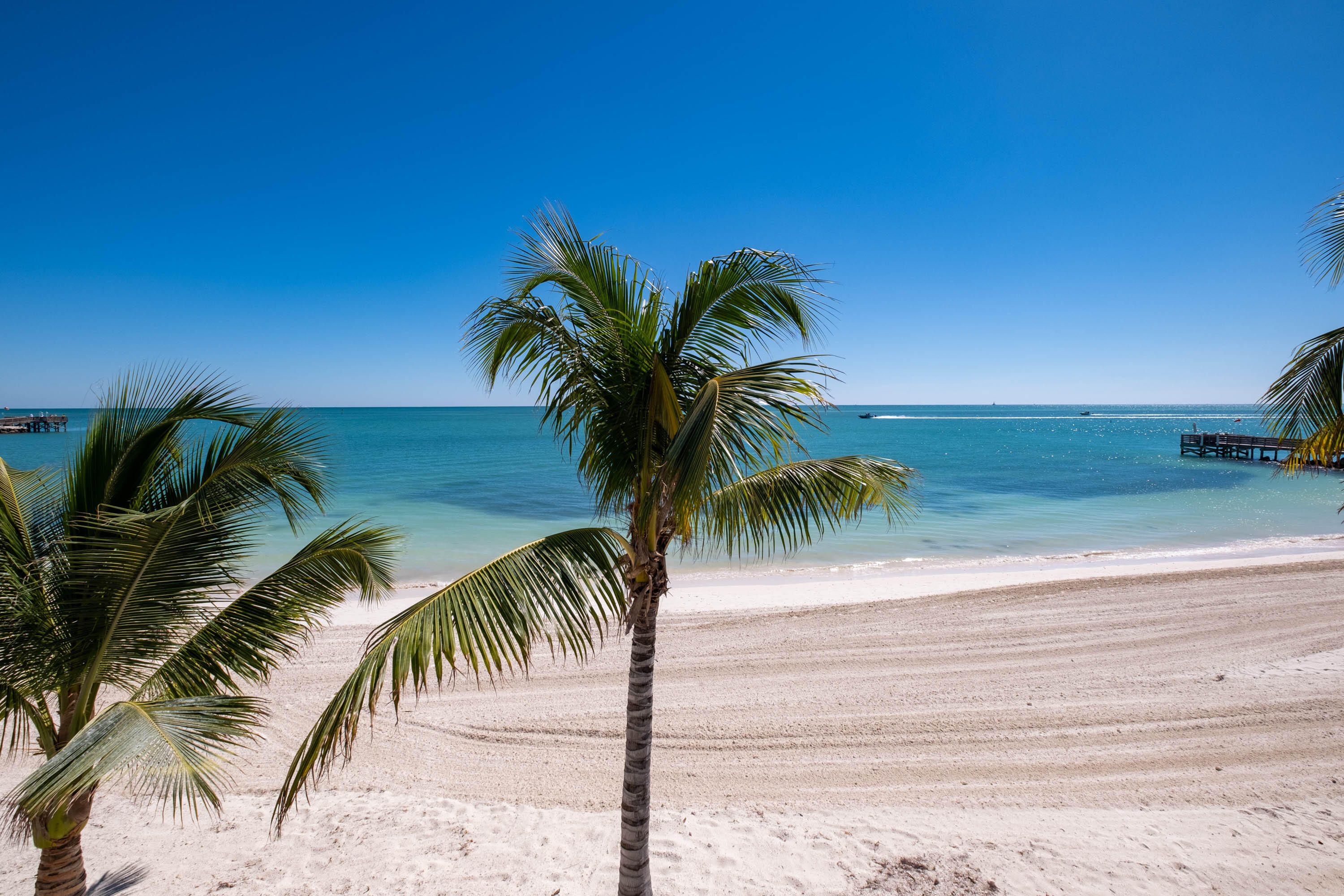 755 W Ocean Drive 8