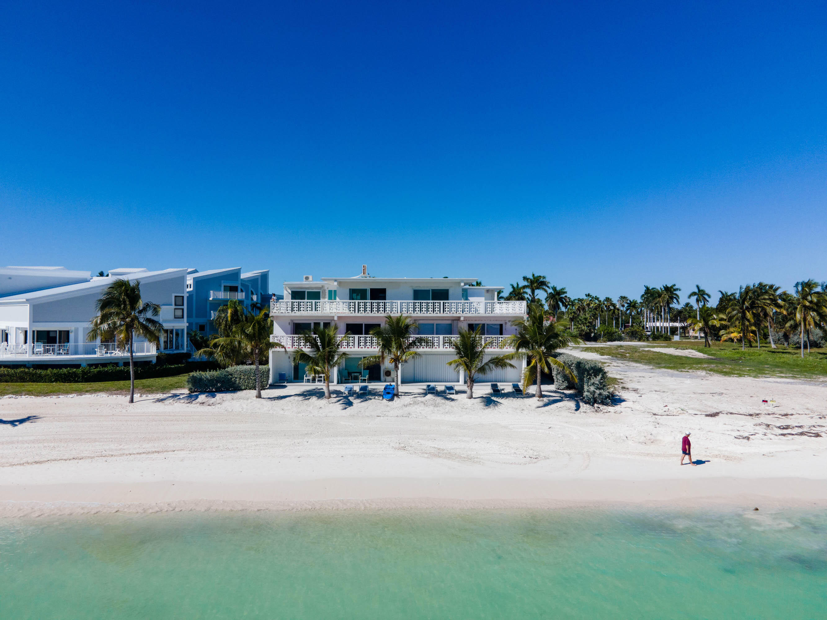 755 W Ocean Drive 8