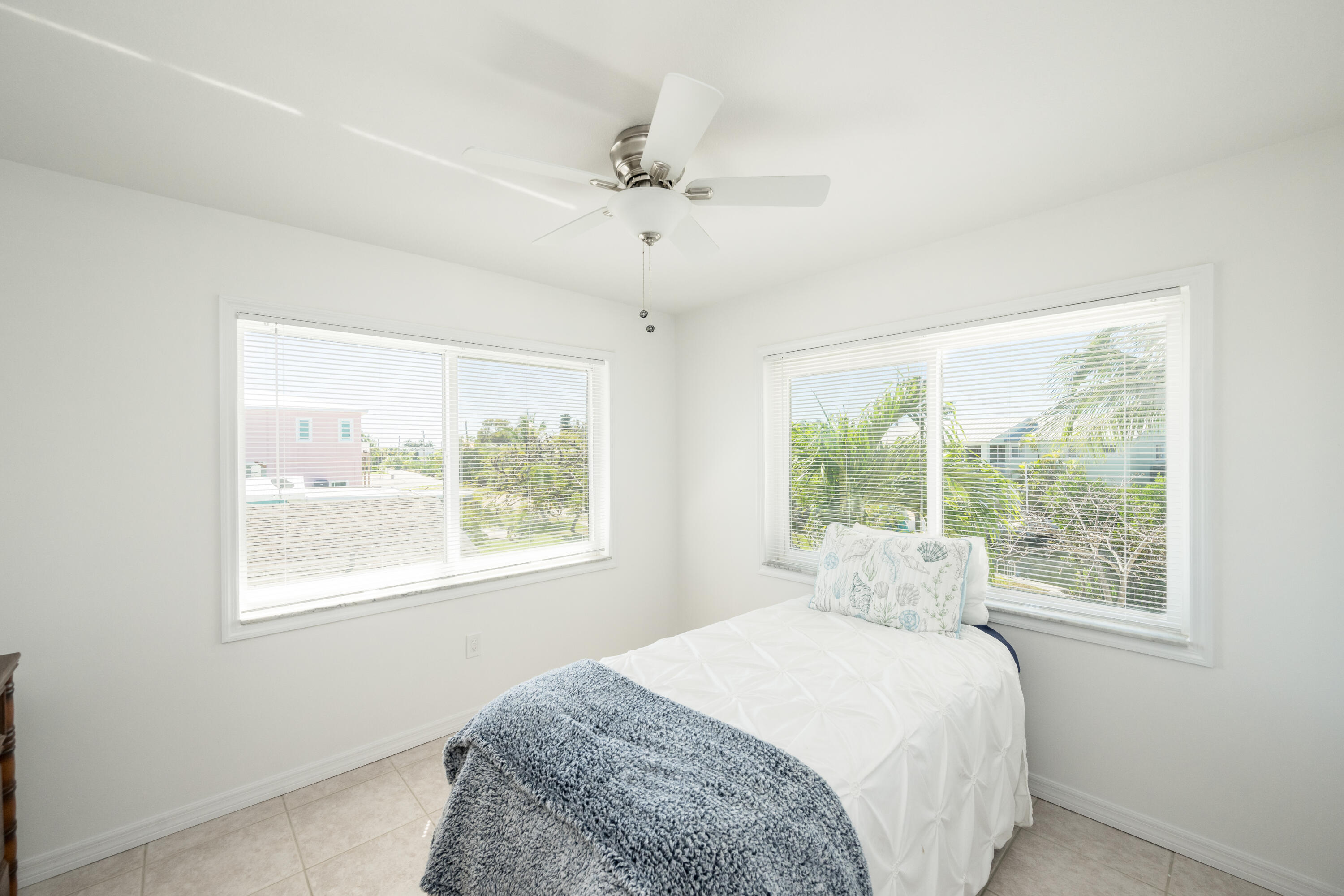 1824 Sunrise Drive