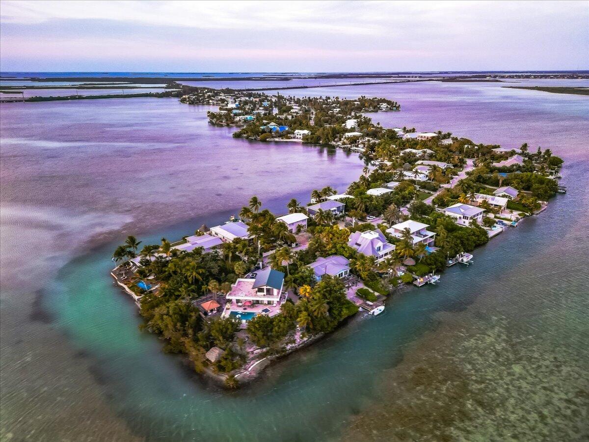 92 Bay Drive