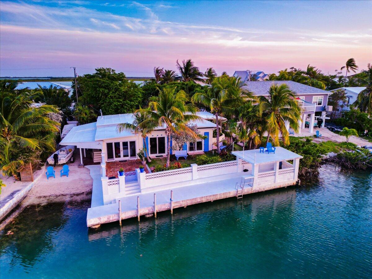 92 Bay Drive