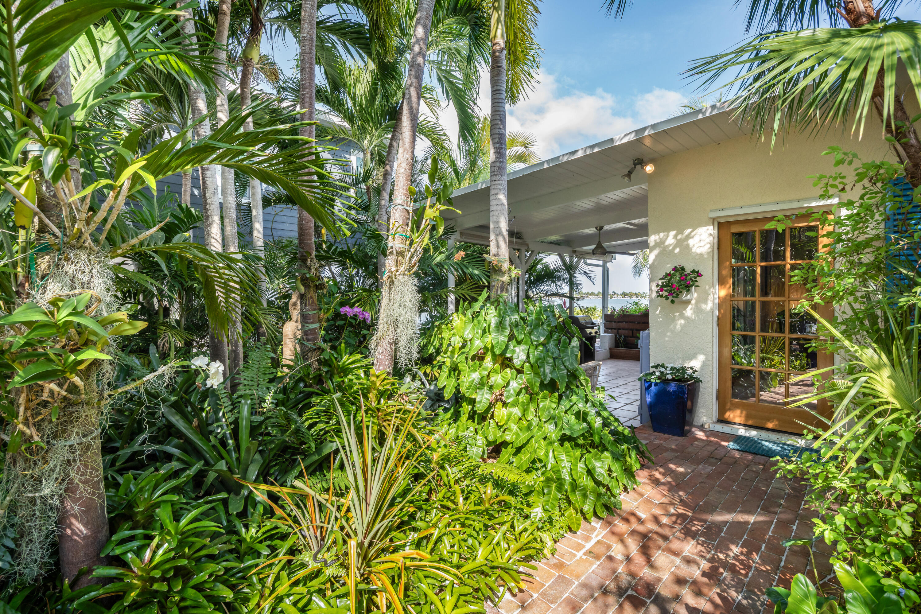 92 Bay Drive