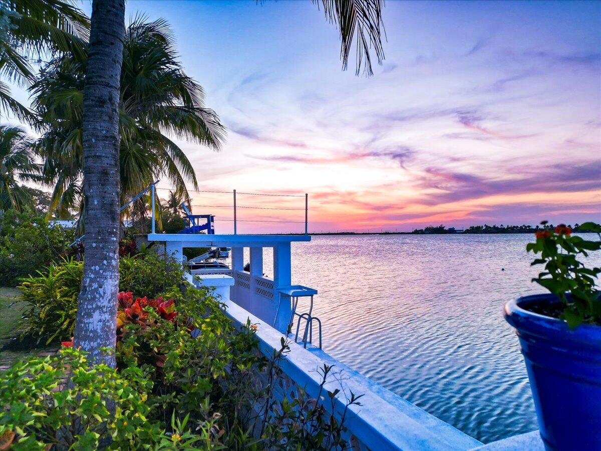 92 Bay Drive