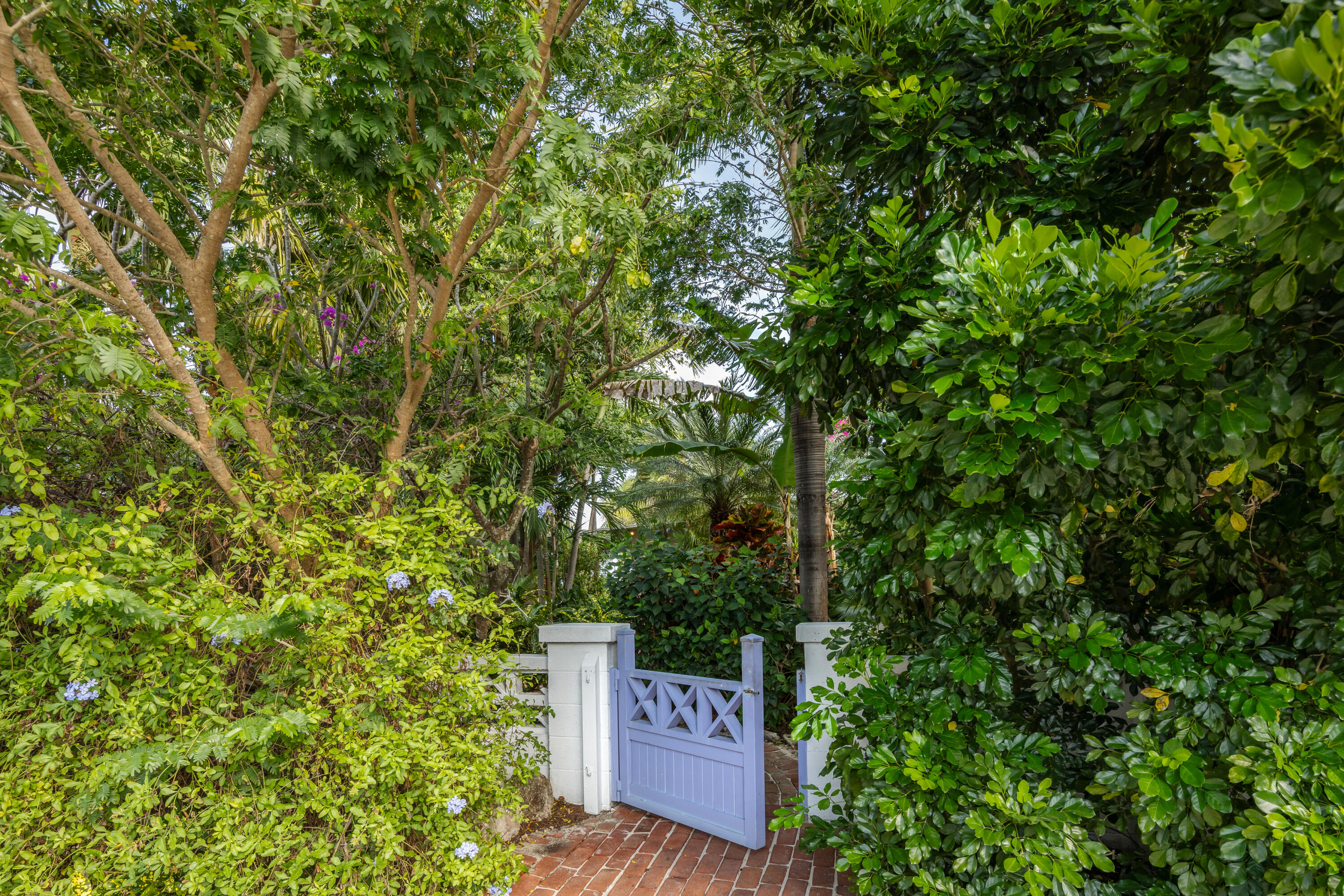 92 Bay Drive