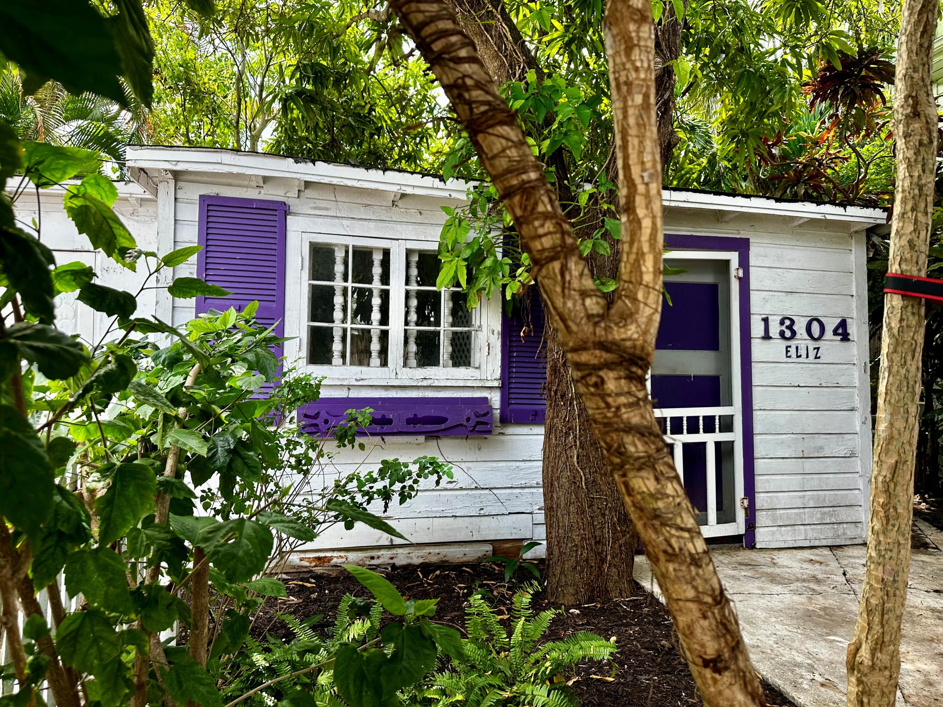 1304 Elizabeth Street