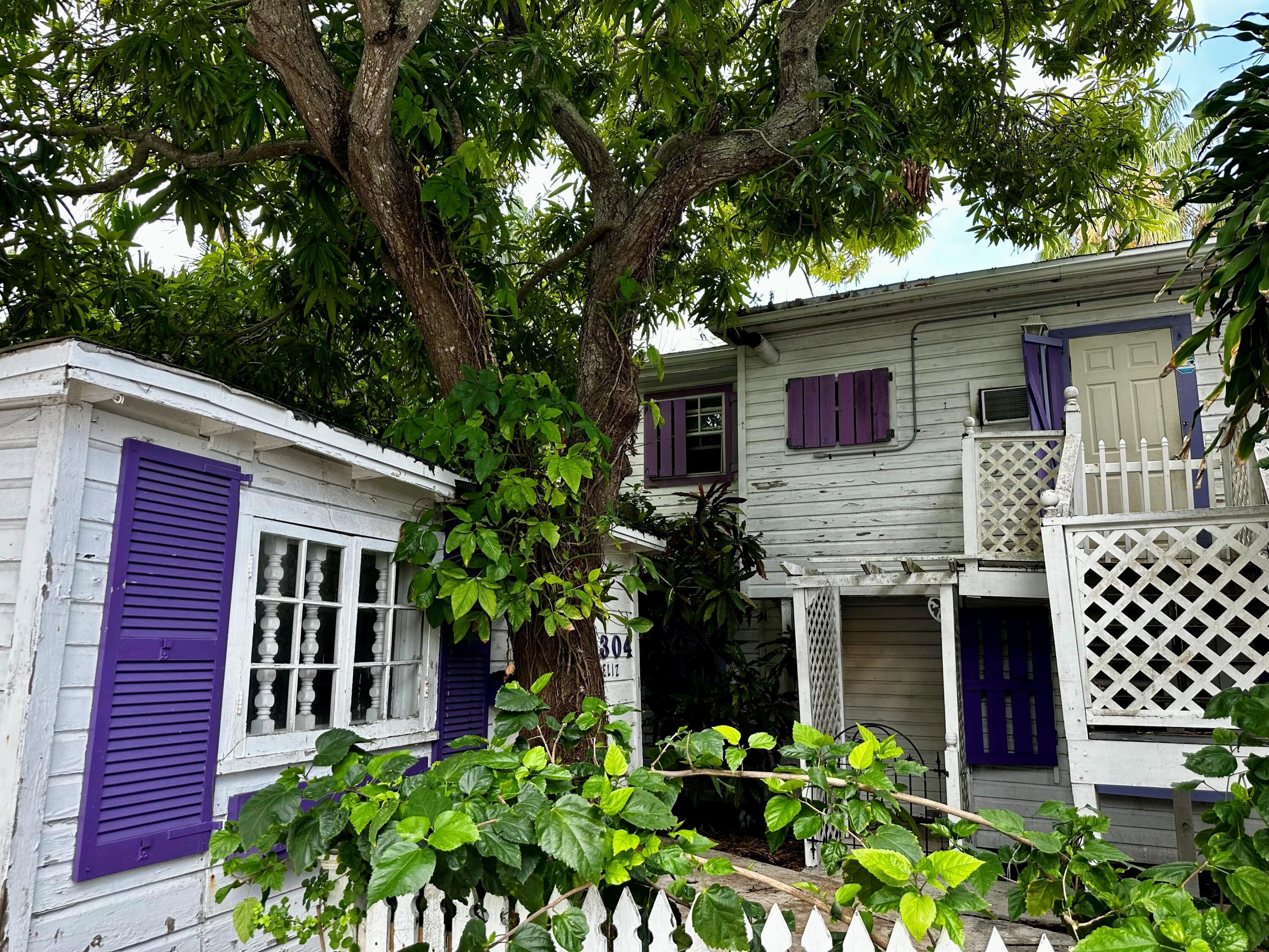 1304 Elizabeth Street