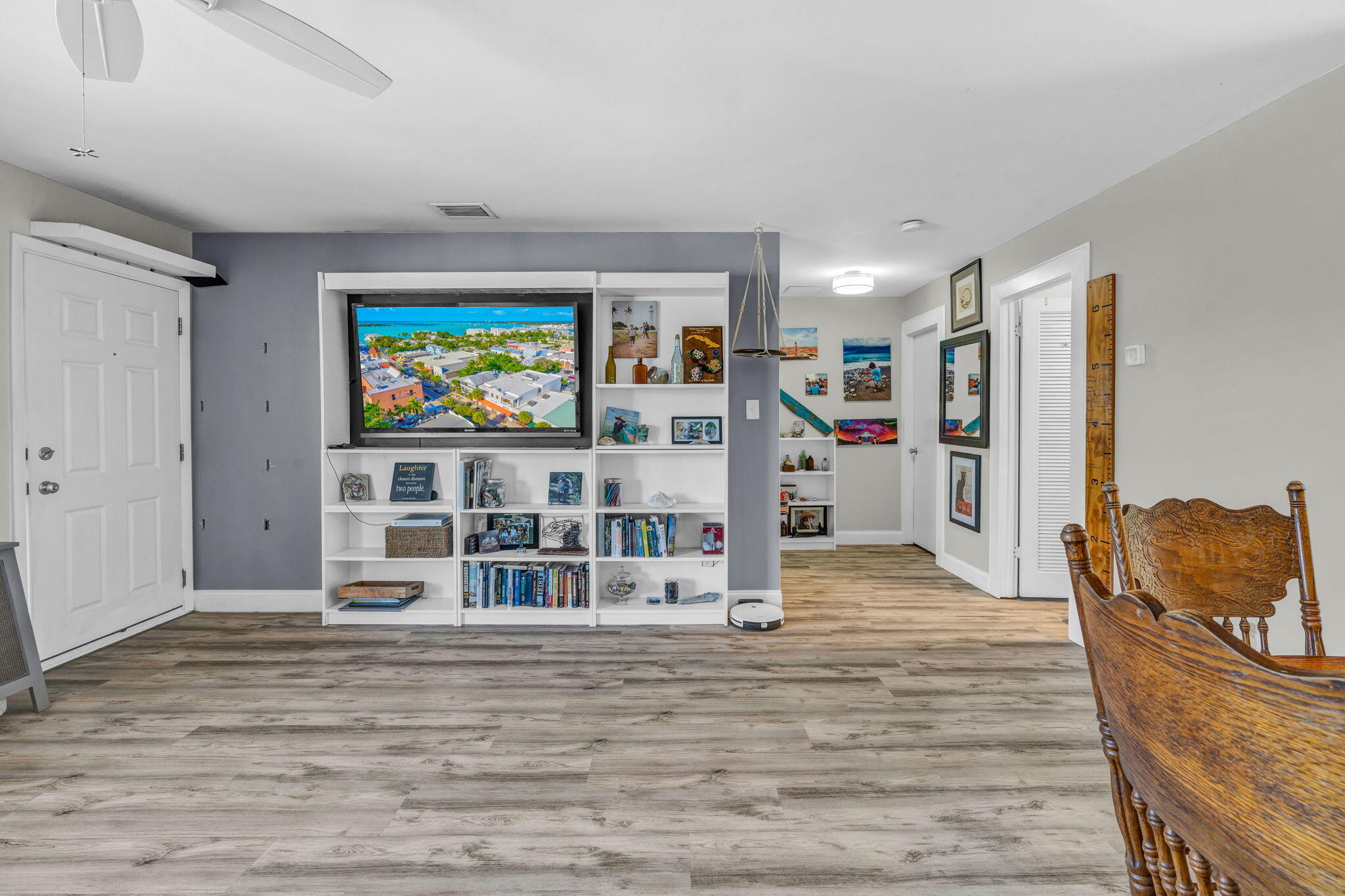 2807 Venetian Drive
