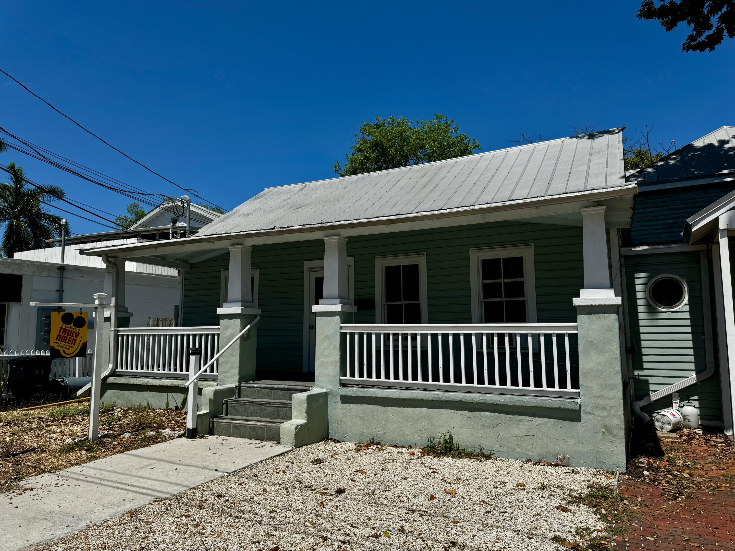 1213 Truman Avenue A
