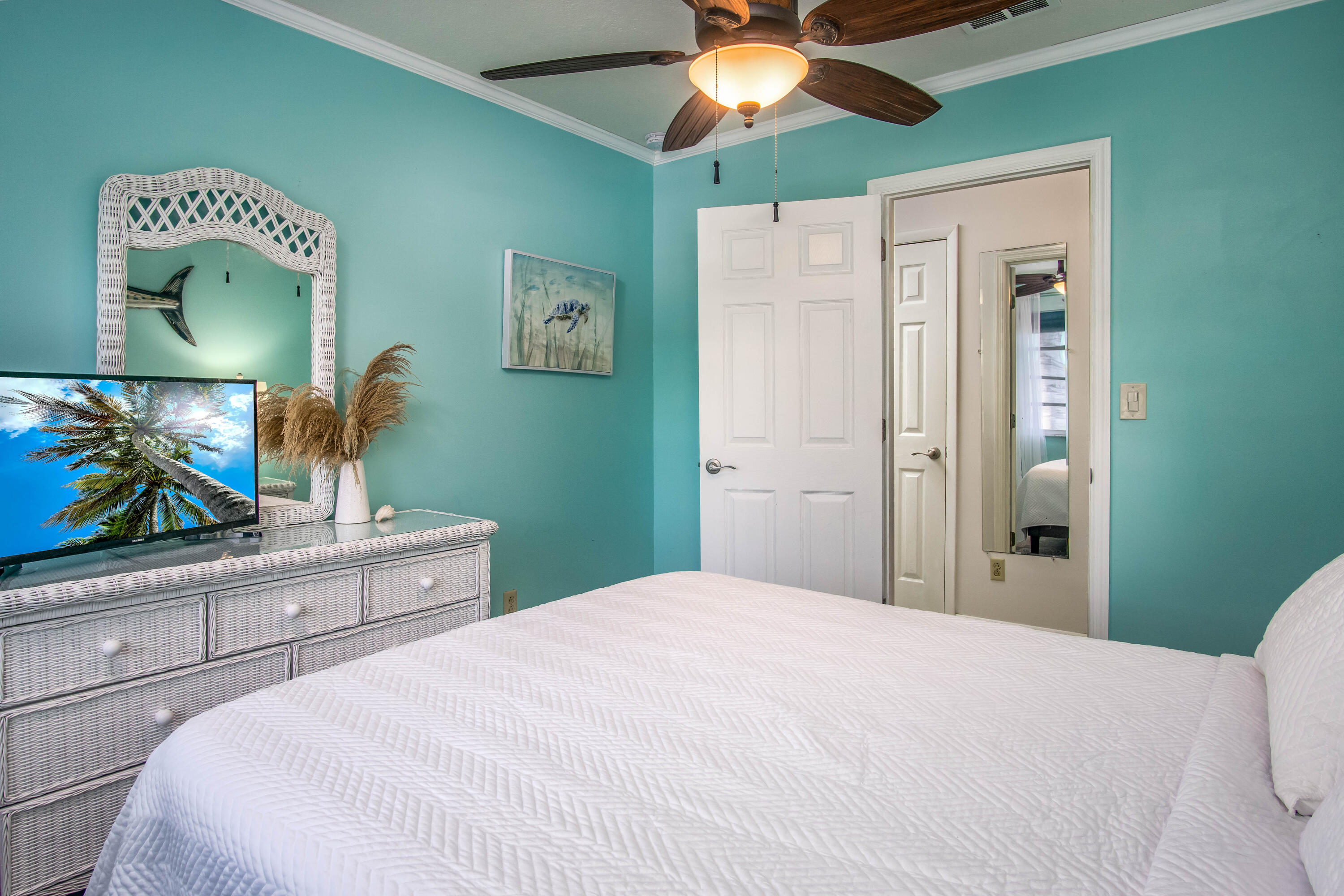 107 Avenue D 212